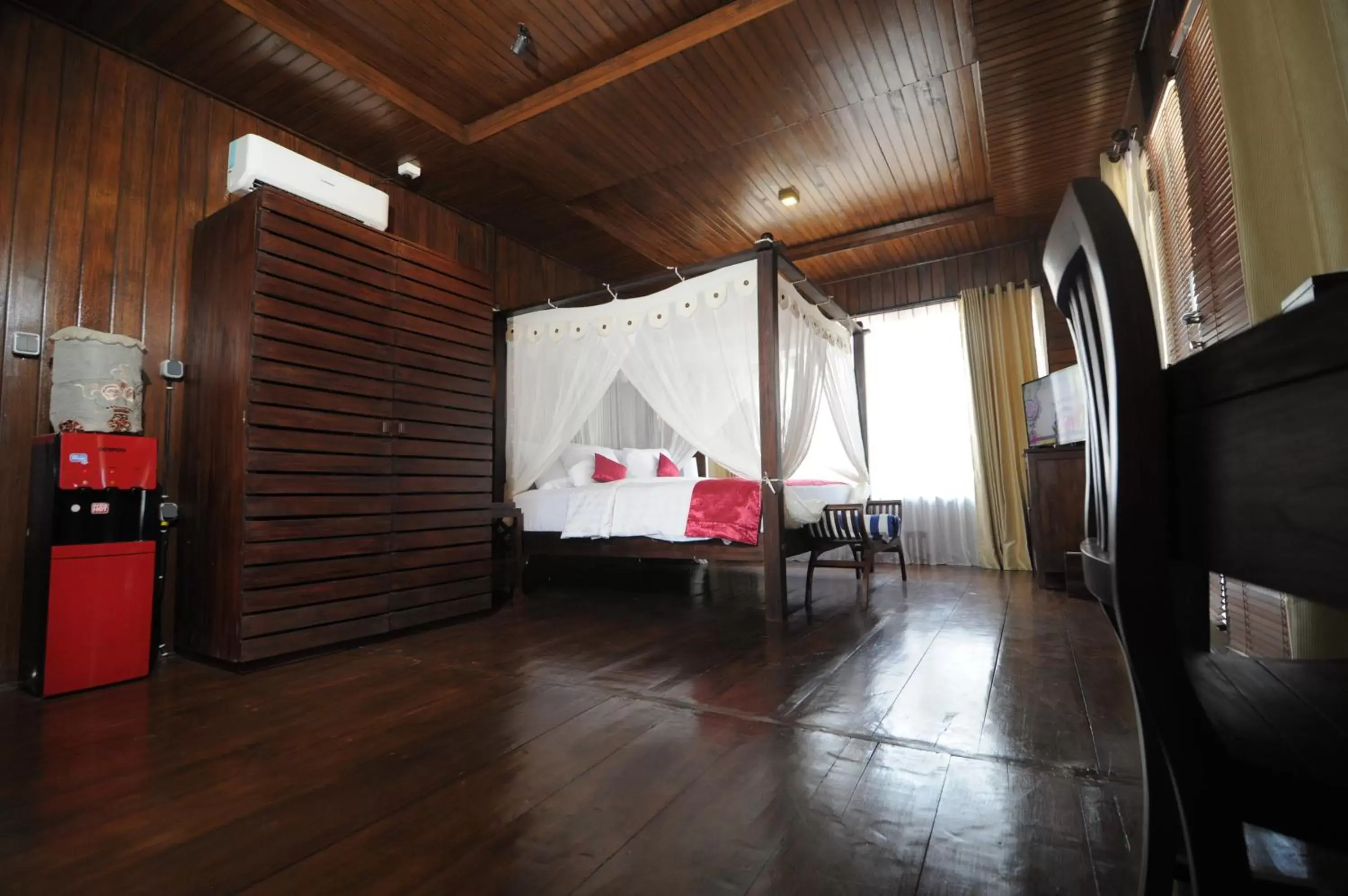 Bedroom in Sylvia Beach Villa