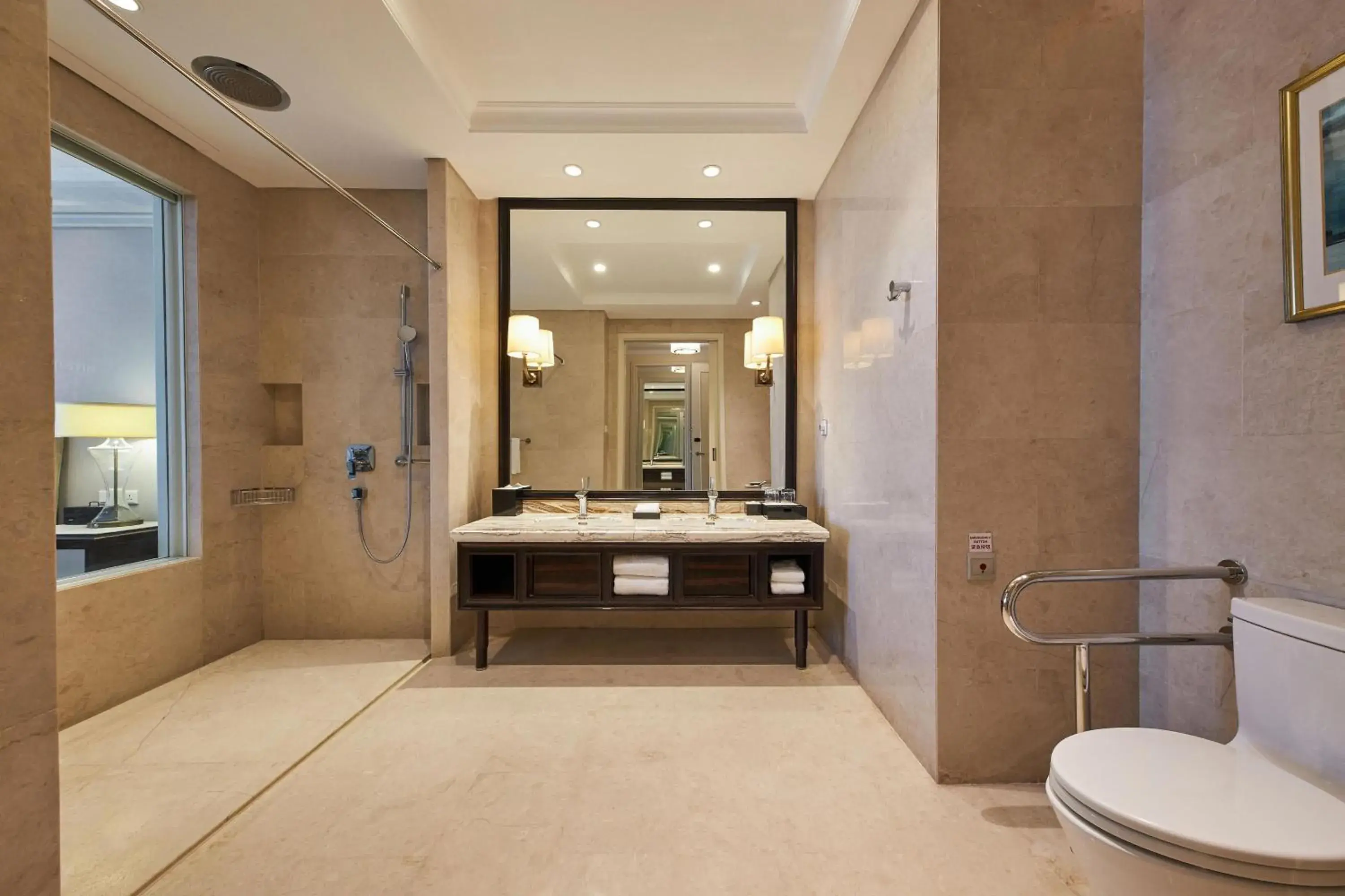 Bathroom in The Westin Zhujiajian Resort, Zhoushan