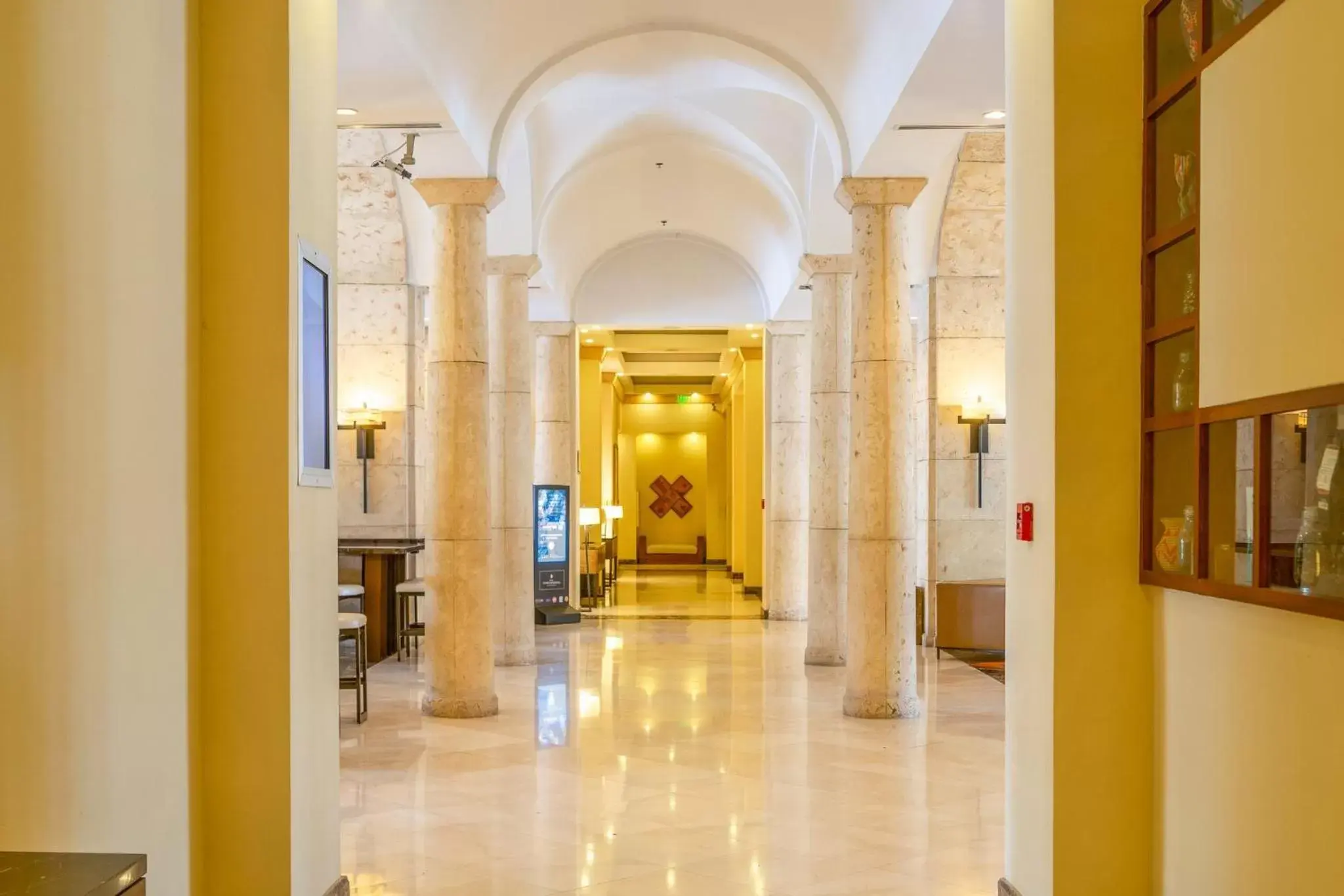 Property building, Lobby/Reception in Hotel Real Intercontinental Tegucigalpa, an IHG Hotel