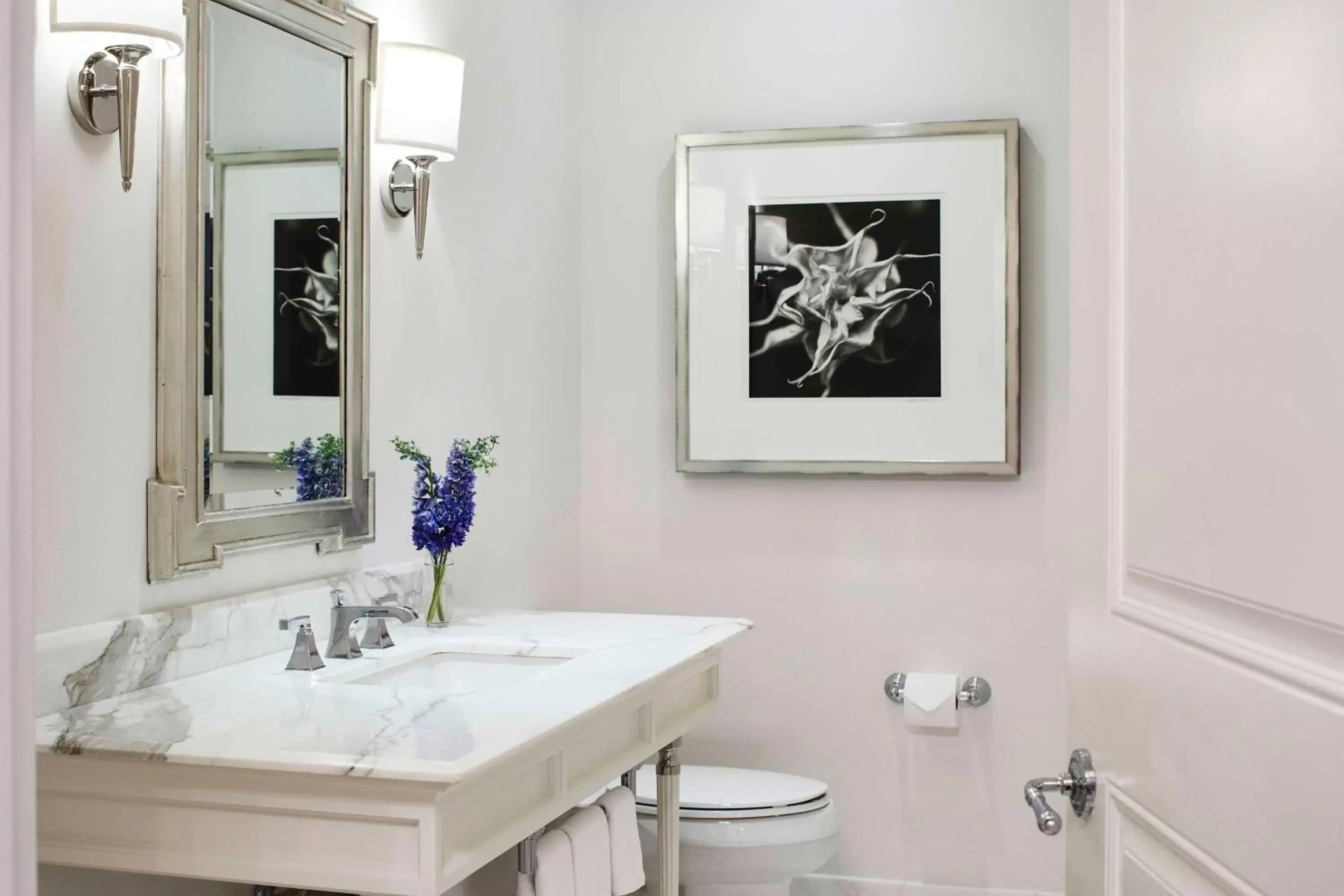 Bathroom in Waldorf Astoria Atlanta Buckhead