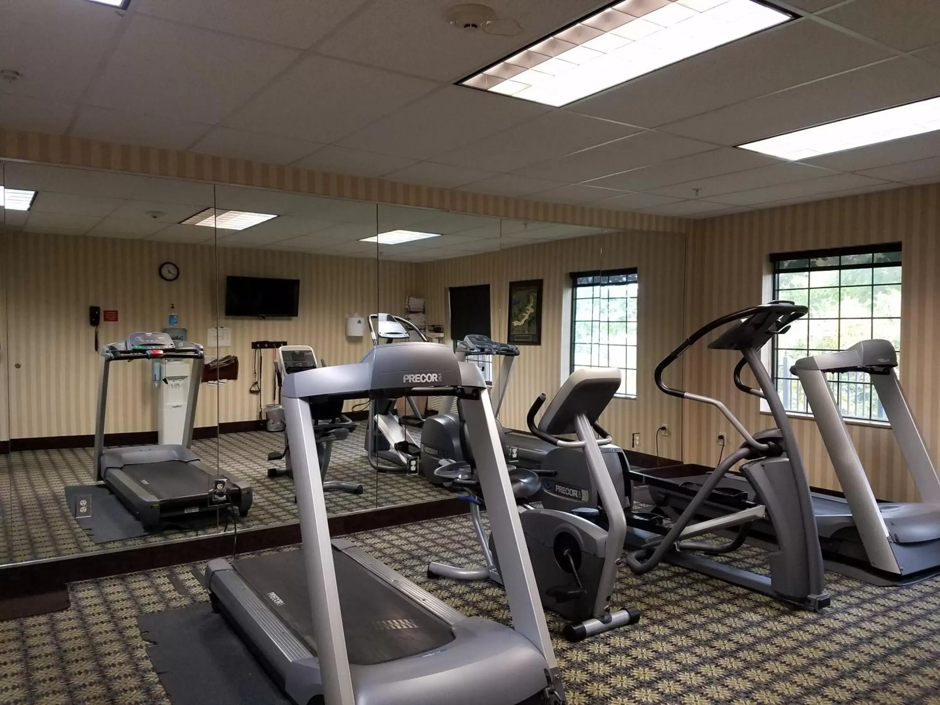 Fitness centre/facilities, Fitness Center/Facilities in Staybridge Suites Rogers - Bentonville, an IHG Hotel