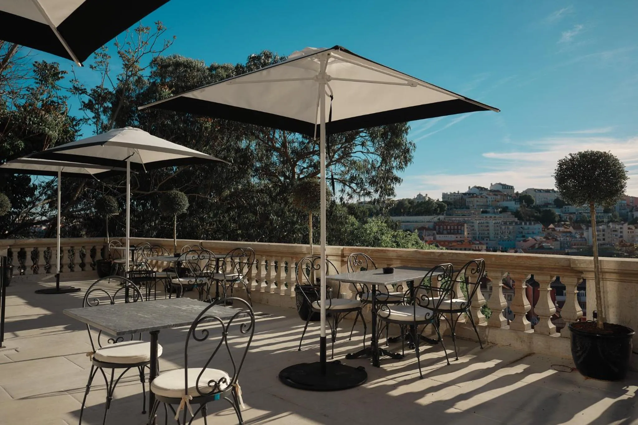 Restaurant/places to eat in Torel Palace Lisbon