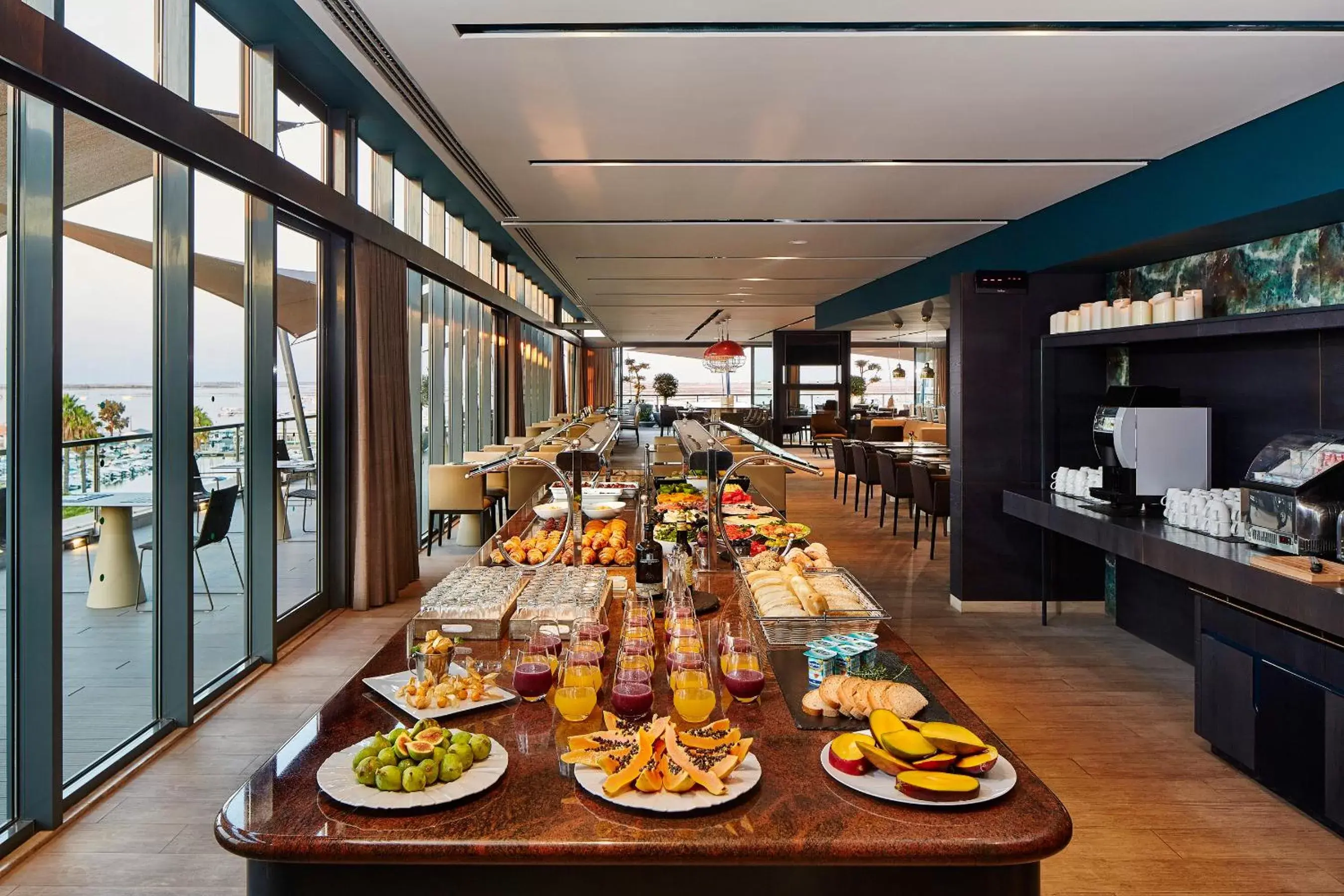 Breakfast, Food in Hotel Faro & Beach Club