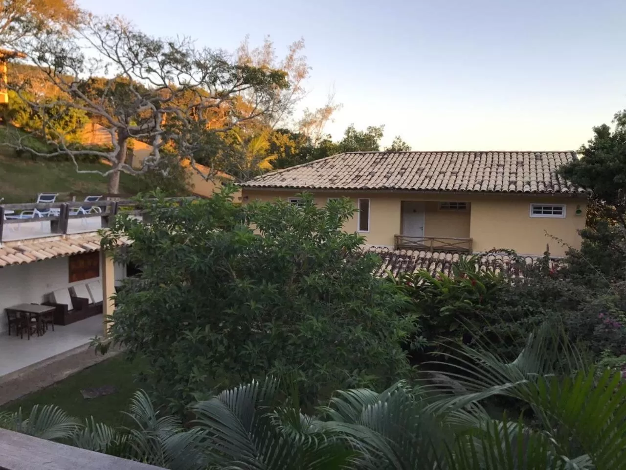 Praia da Ferradurinha Guest House