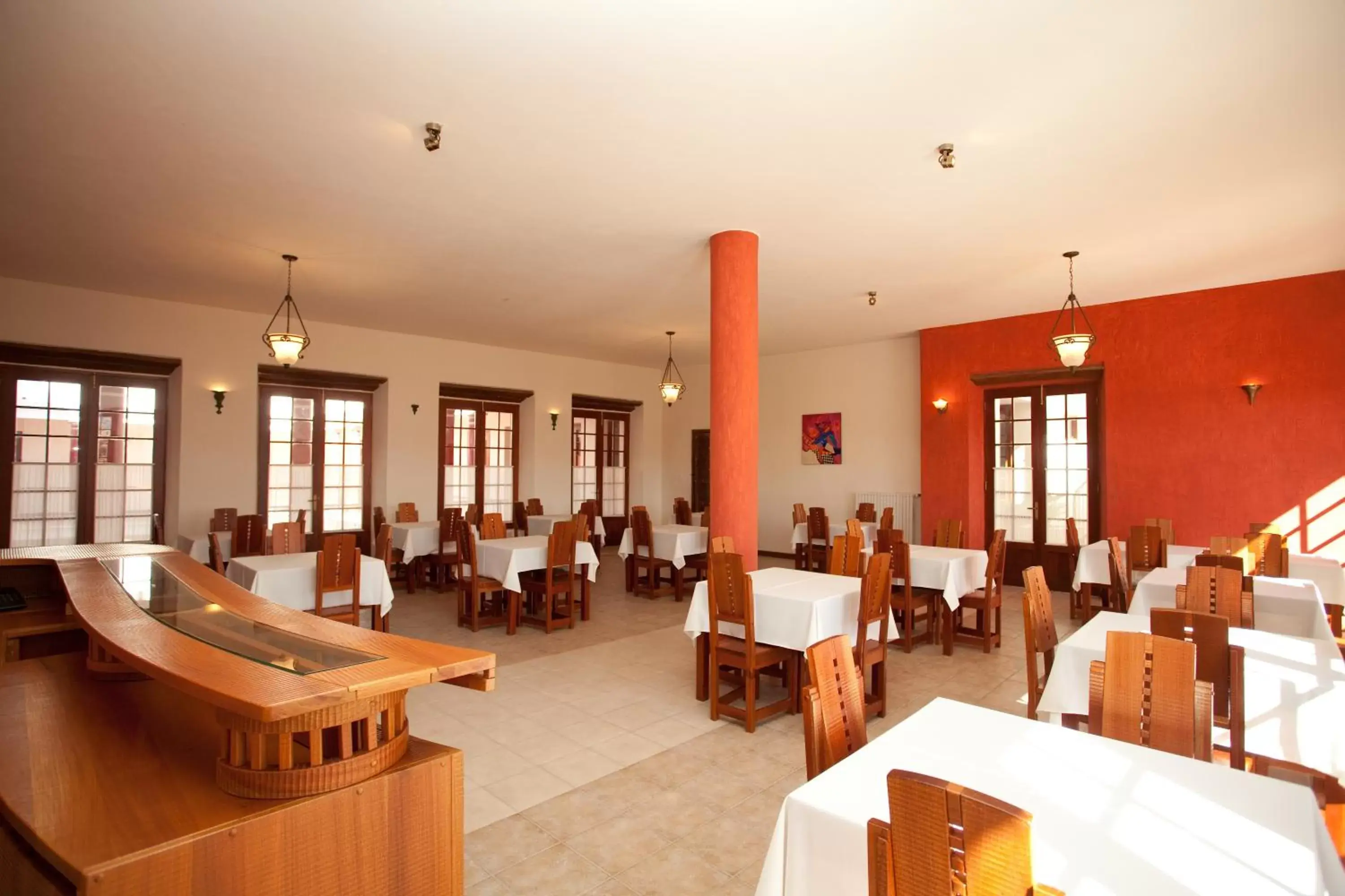 Restaurant/Places to Eat in Hotel Villa Antigua