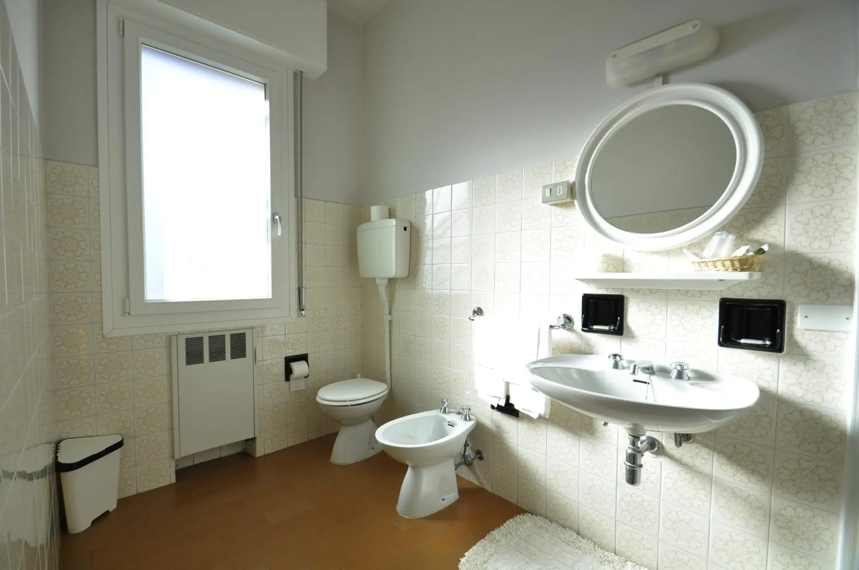 Bathroom in Albergo "da Mario"