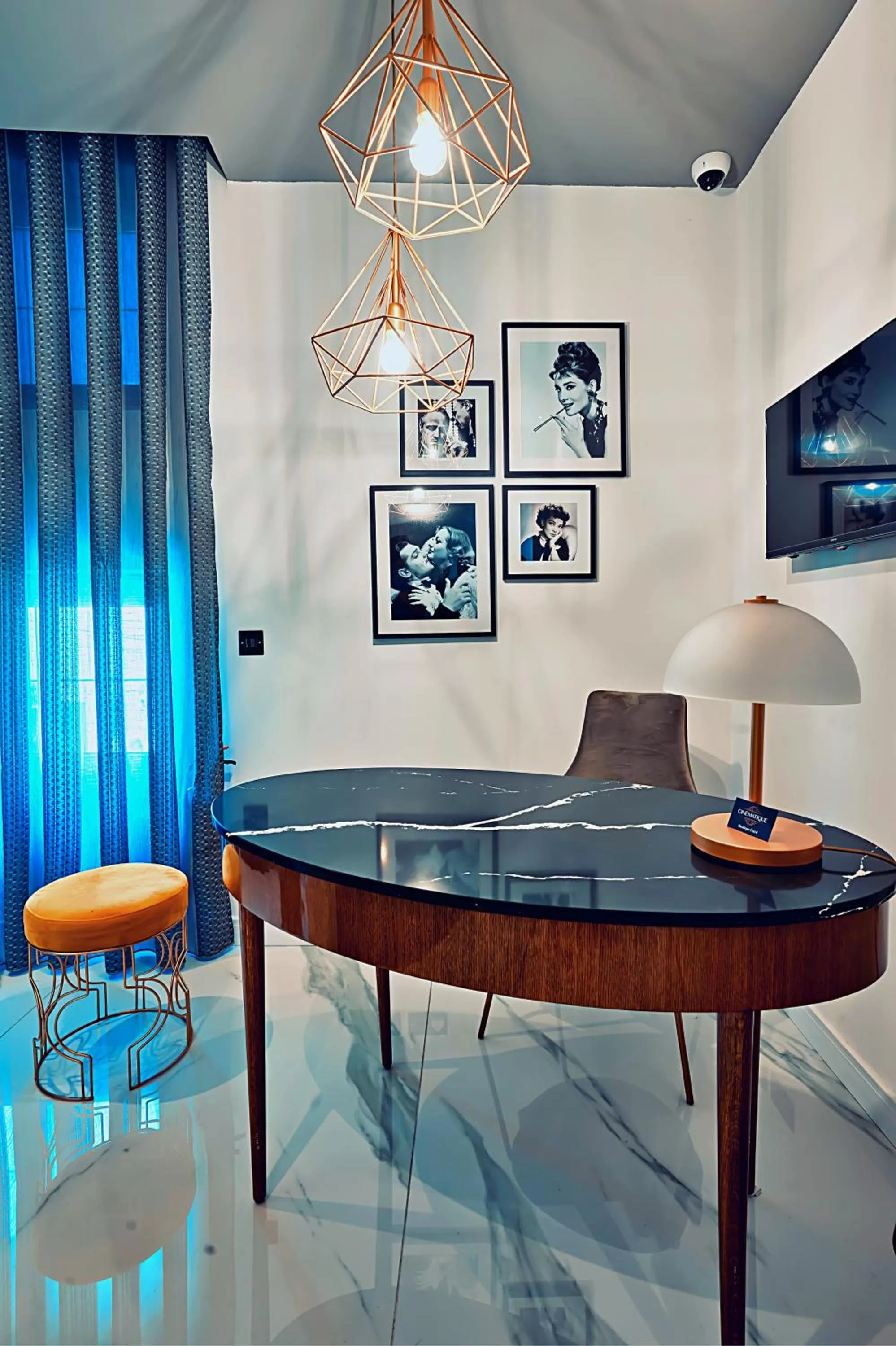 Area and facilities in Cinematique