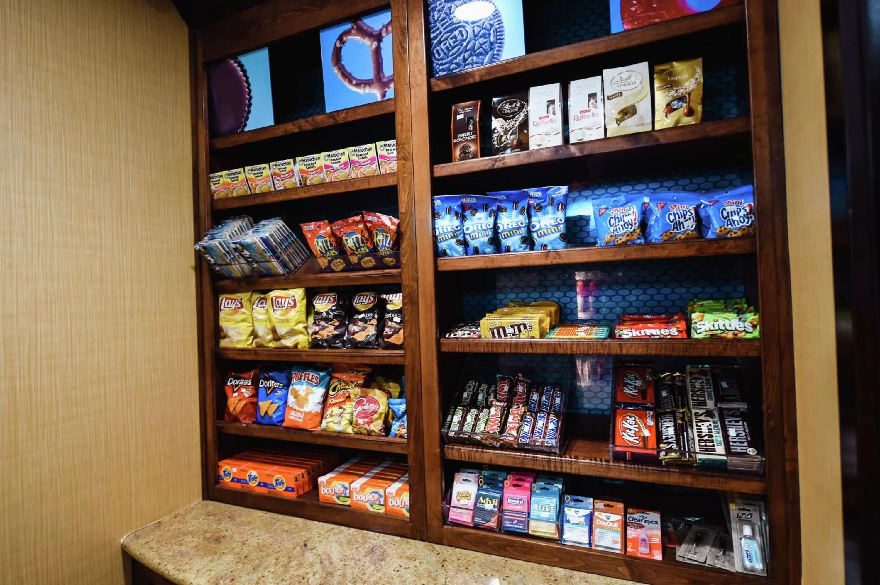 Restaurant/places to eat in Hampton Inn & Suites Pine Bluff