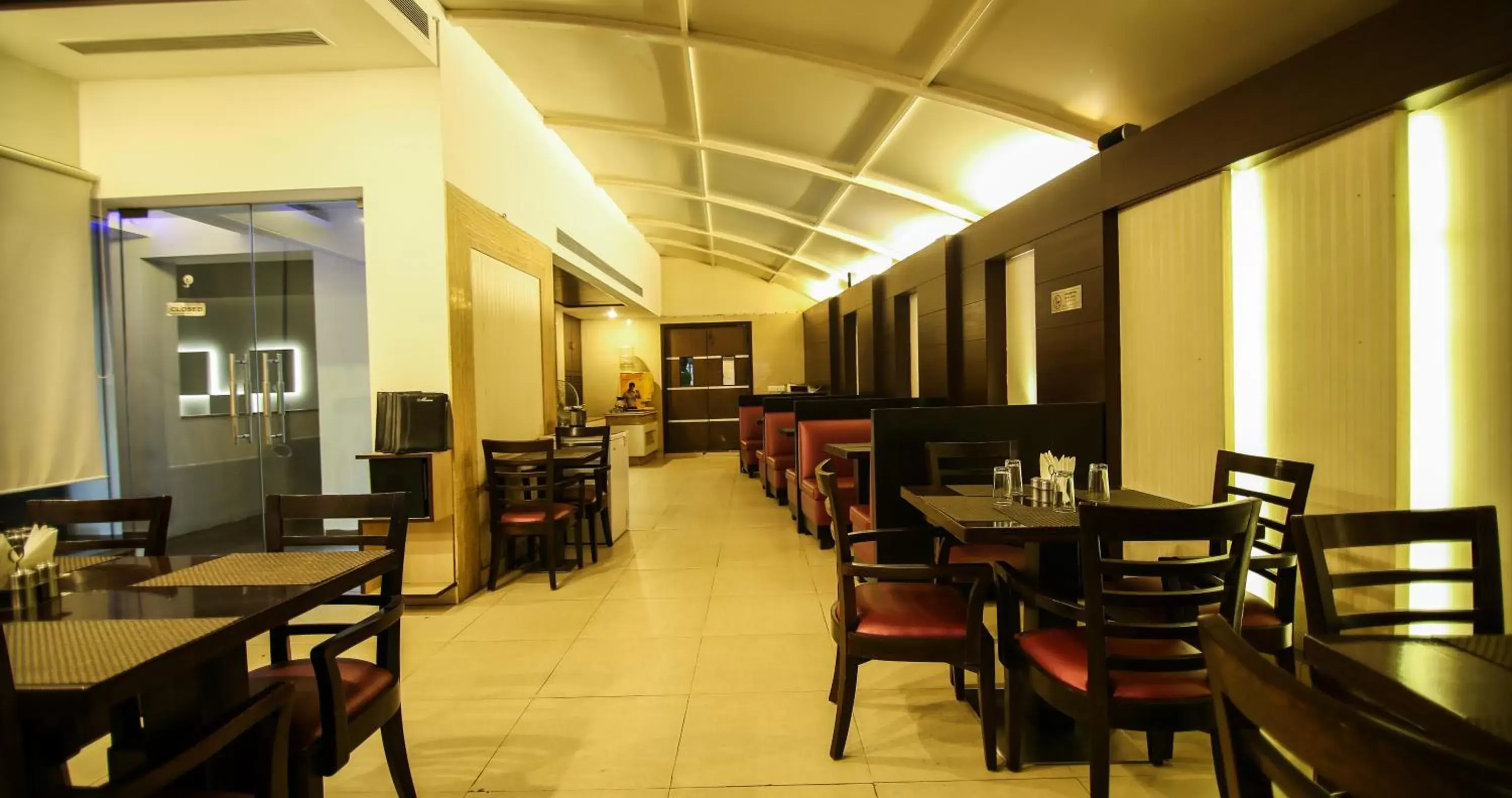 Restaurant/Places to Eat in The Prime Balaji Deluxe @ New Delhi Railway Station