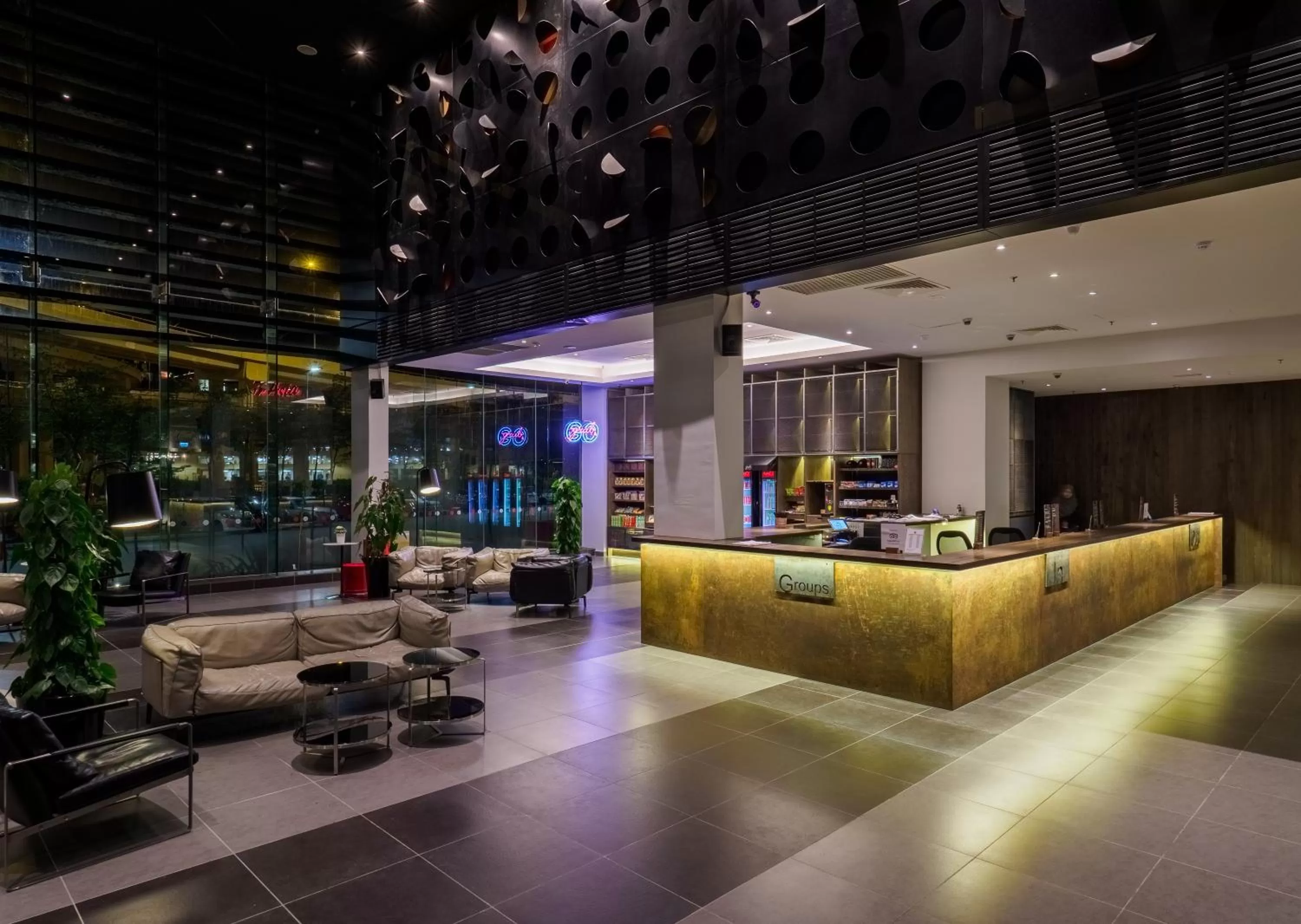 Lobby or reception in Tune Hotel KLIA-KLIA2, Airport Transit Hotel