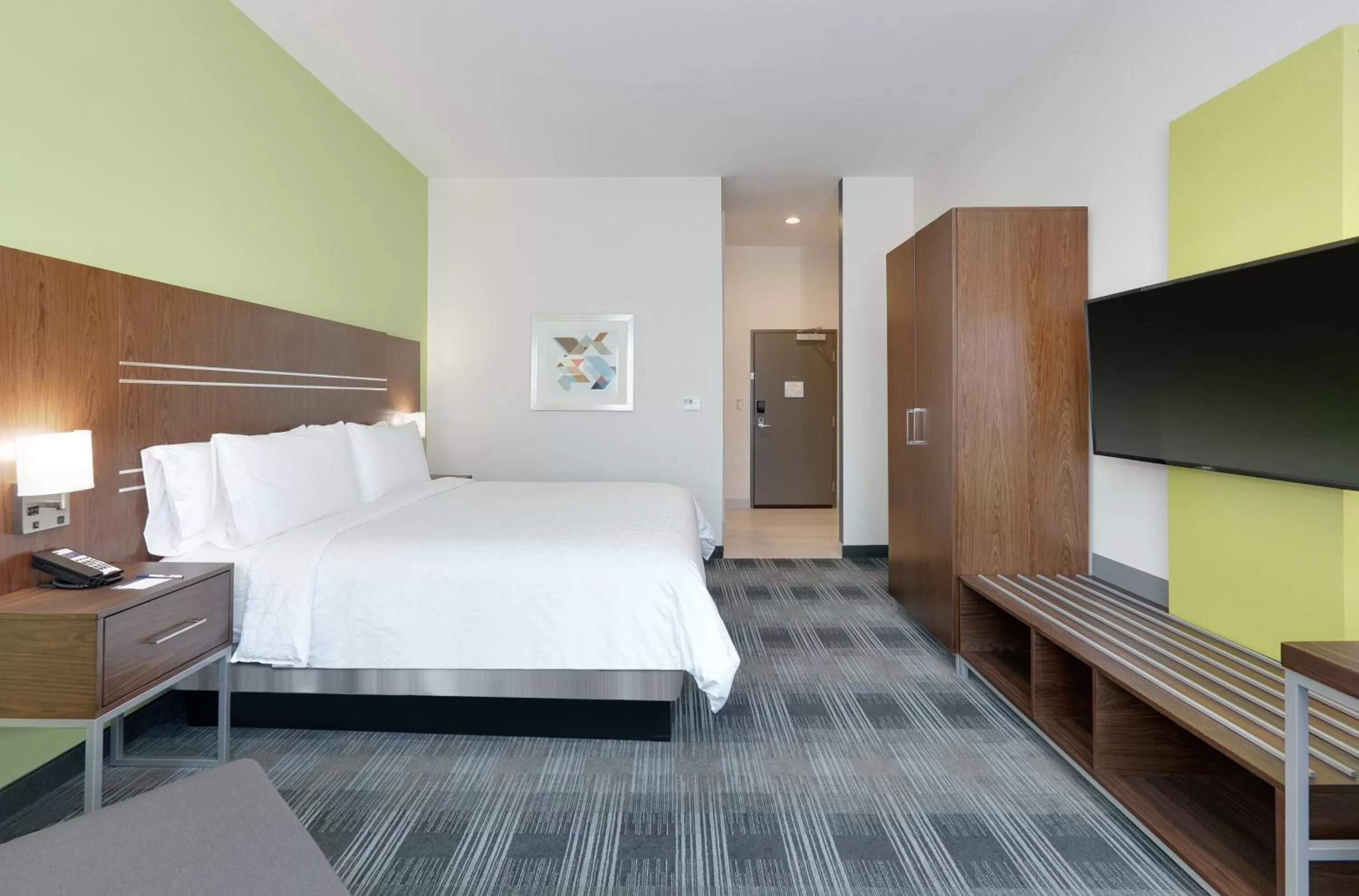 Photo of the whole room, Bed in Holiday Inn Express & Suites Dallas NW - Farmers Branch by IHG