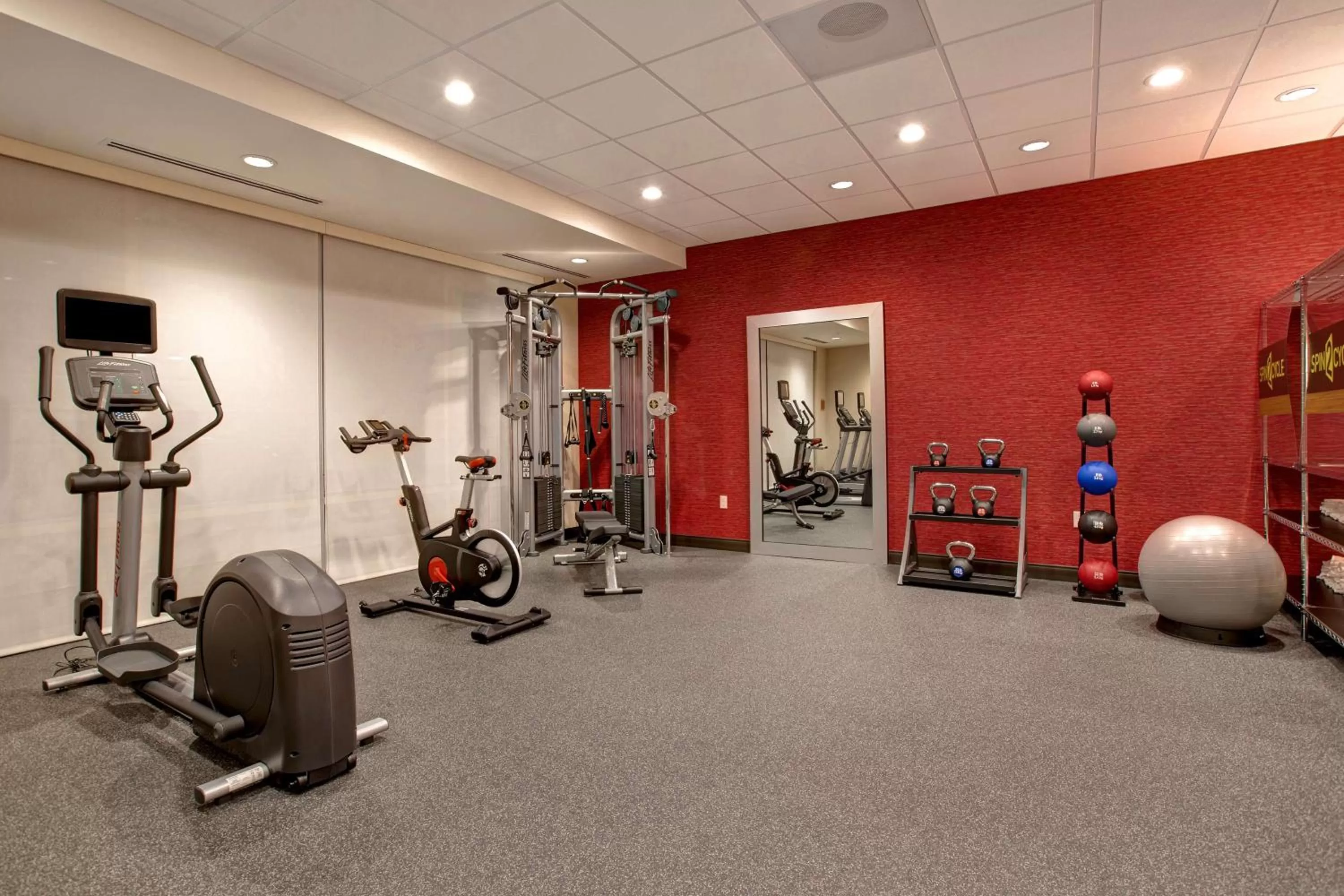 Fitness centre/facilities in Home2 Suites By Hilton Carmel Indianapolis