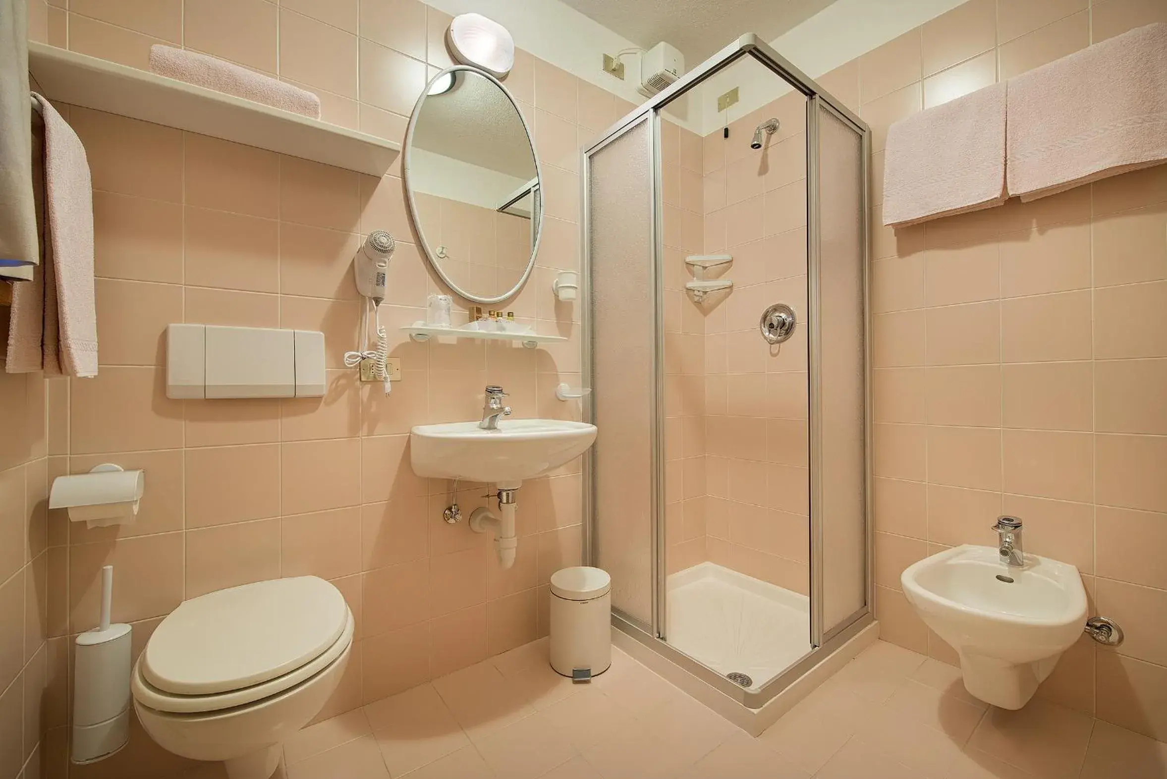 Shower, Bathroom in Garni Oasi