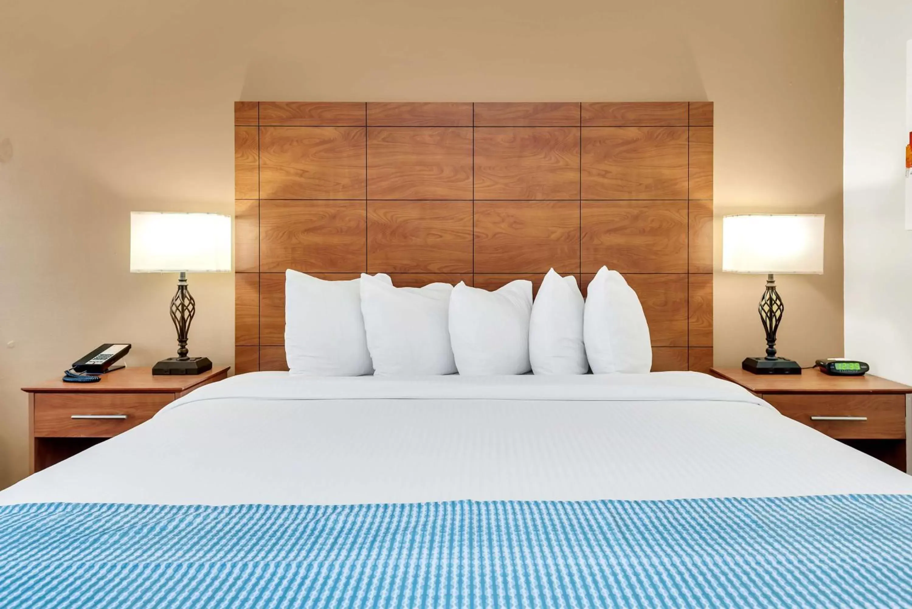 Bedroom, Bed in Best Western Orlando Gateway Hotel
