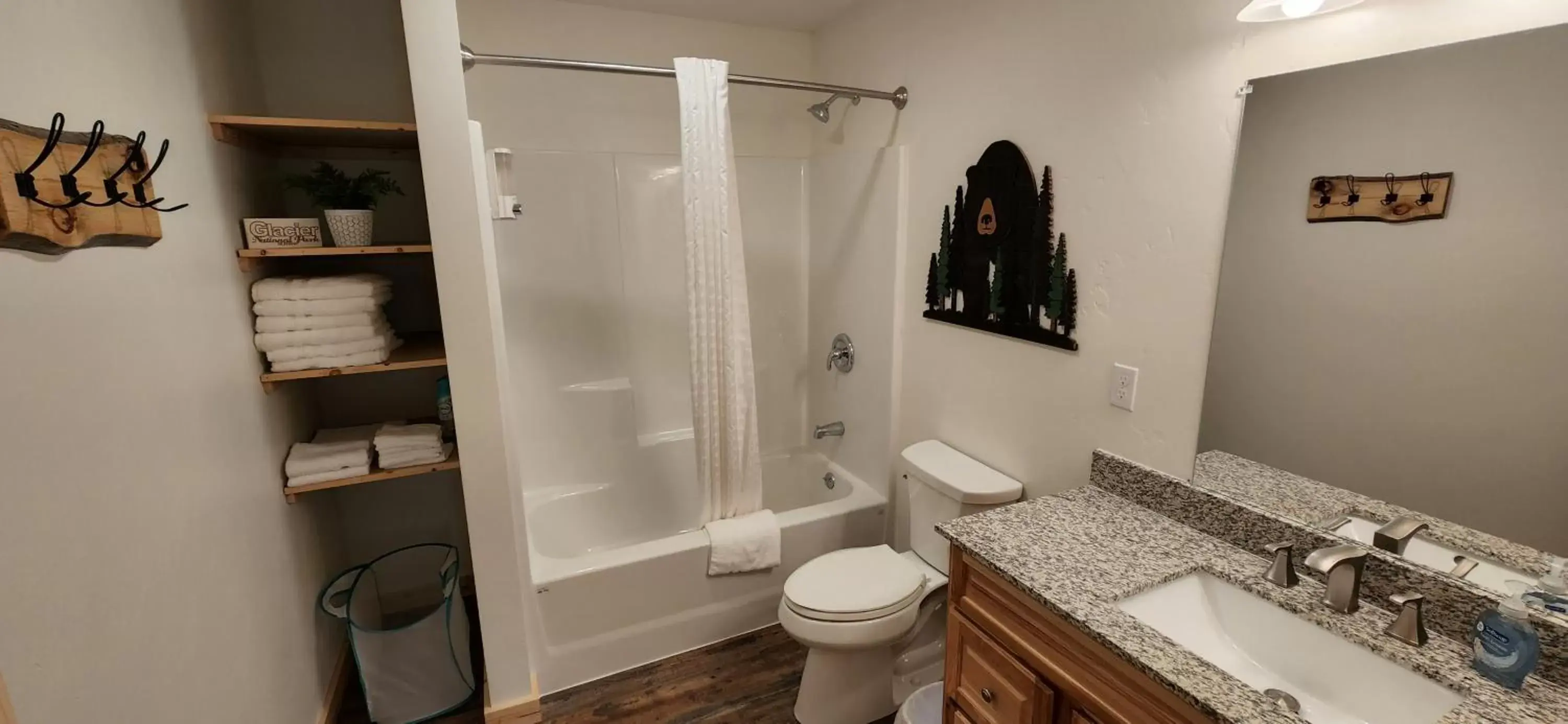 Bathroom in Beargrass Lodging & RV Resort