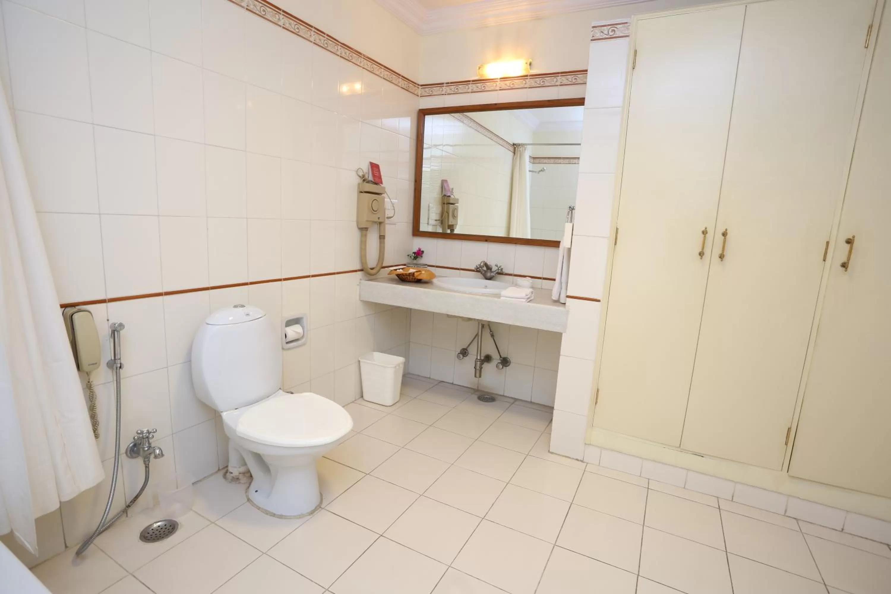 Bathroom in Garden Hotel - Heritage by HRH Group of Hotels