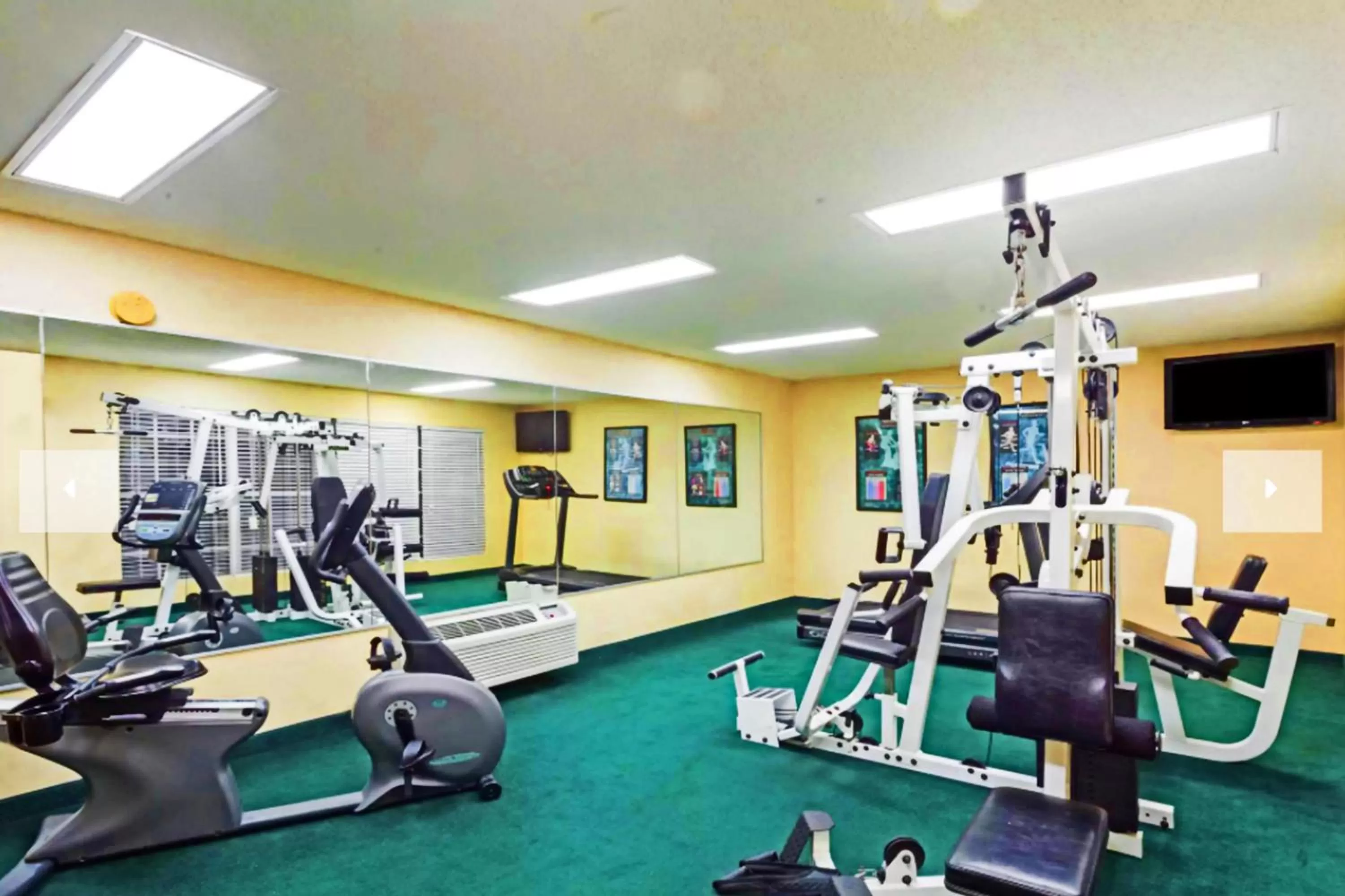 Fitness centre/facilities in Baymont by Wyndham Columbia Maury
