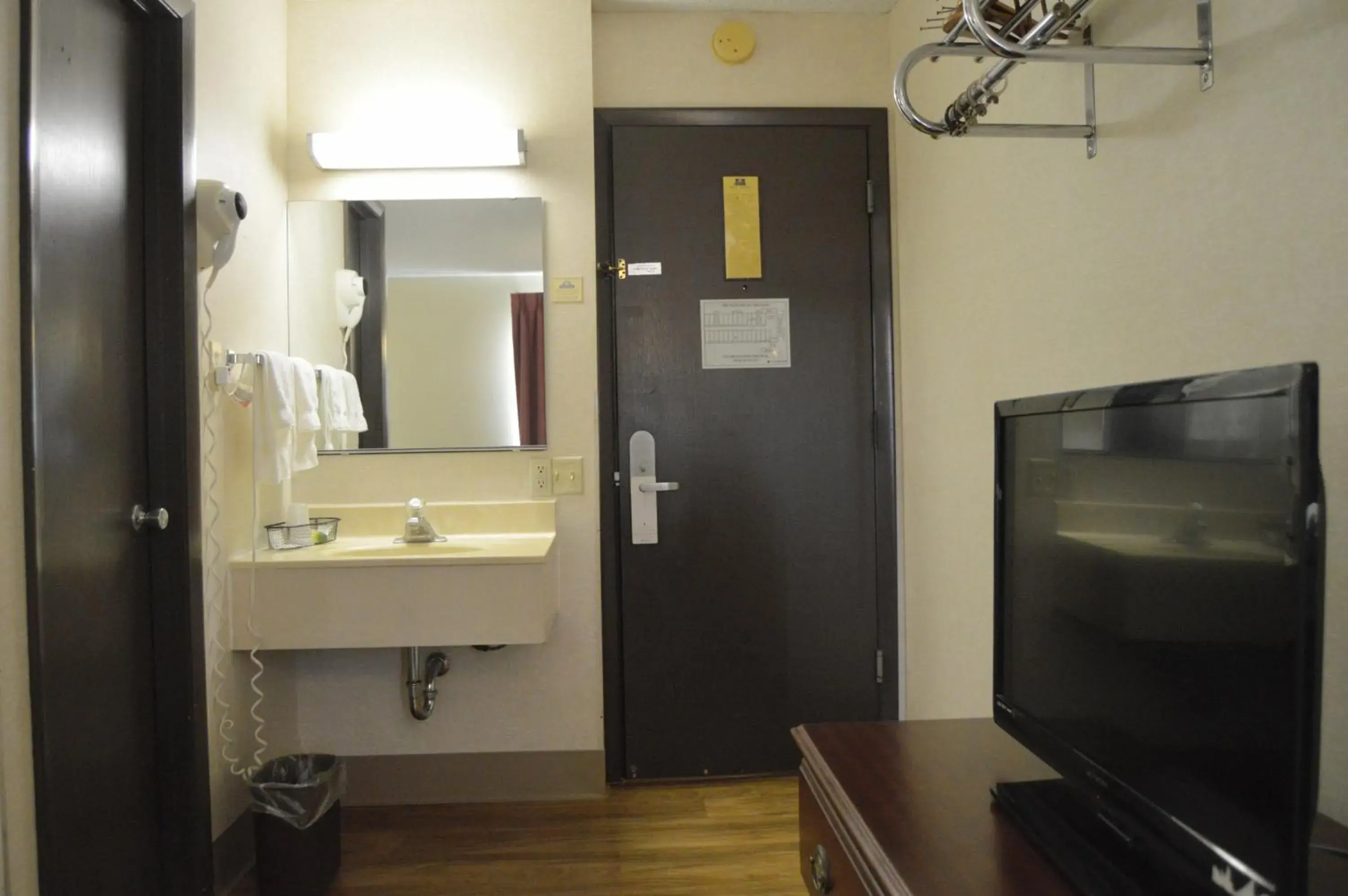 Decorative detail, Bathroom in Extended Stay Warrenton Inn