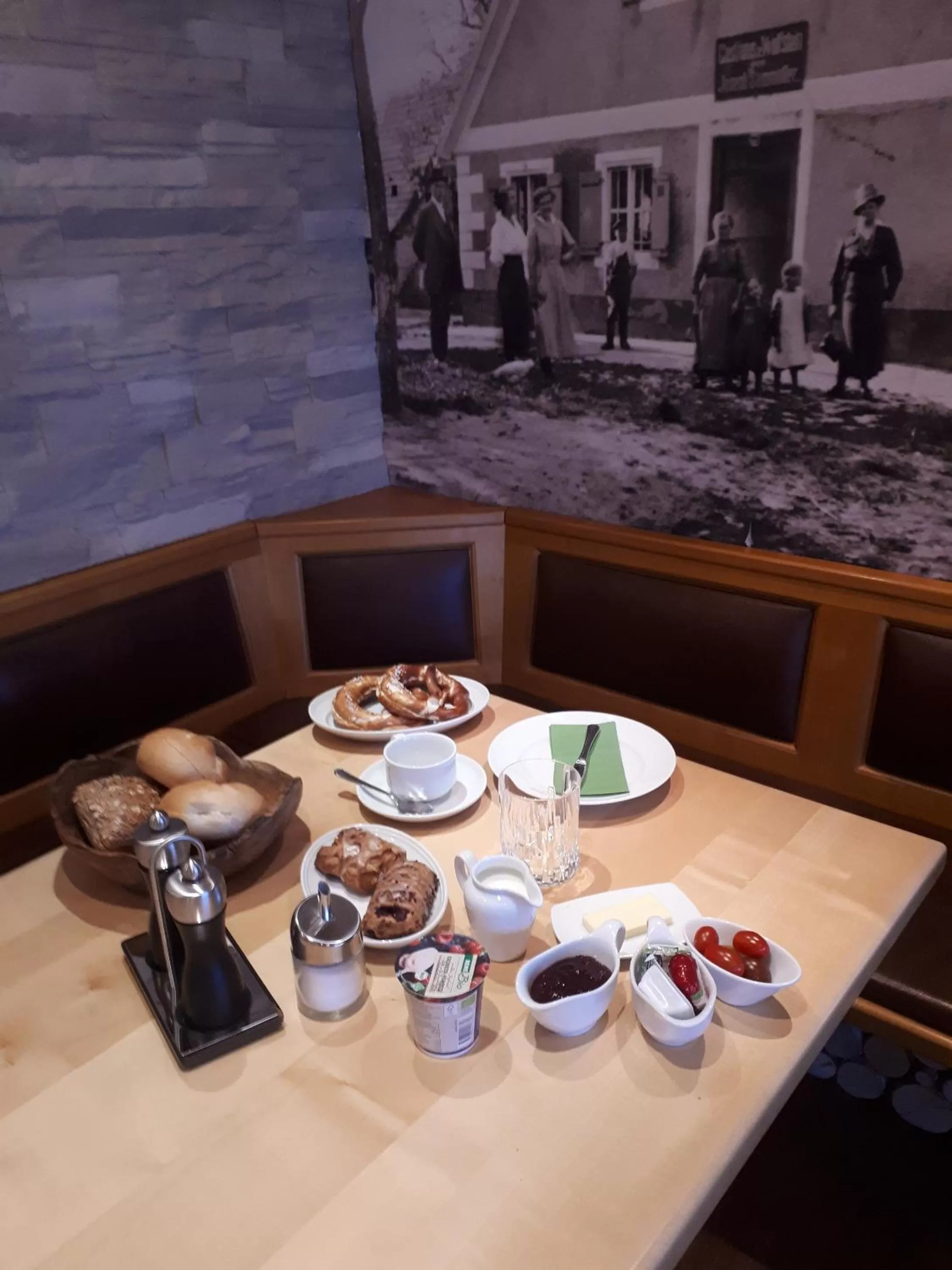 Breakfast in Berghotel Sammüller