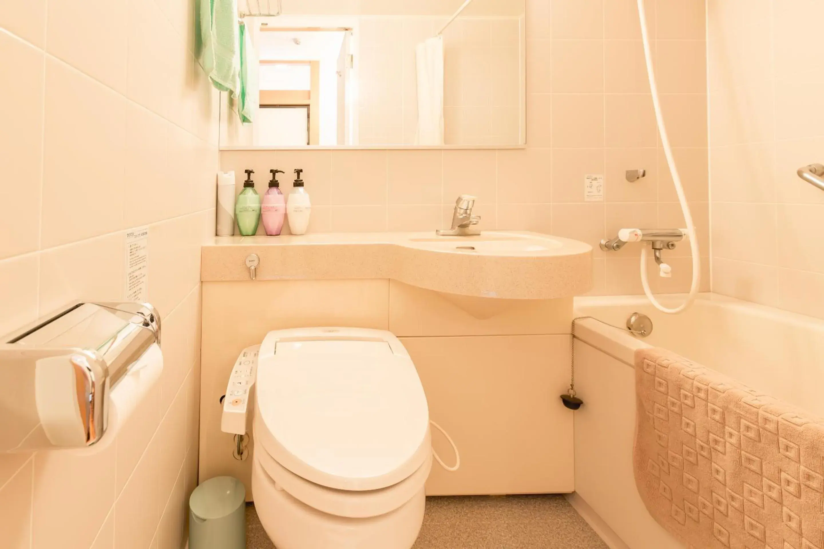 Shower, Bathroom in Honjin Hiranoya Bekkan Annex