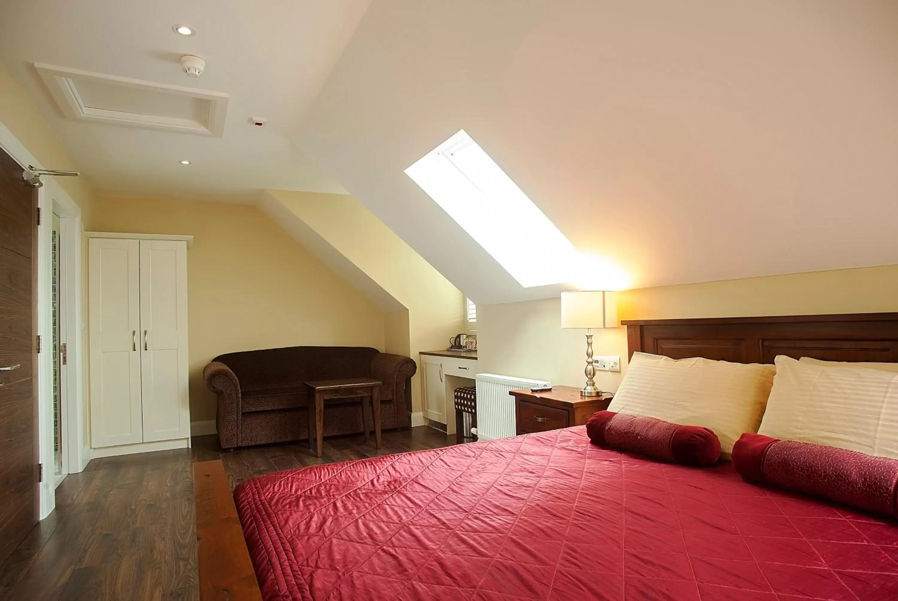 Bedroom, Bed in Sea Breeze Lodge B&B Galway