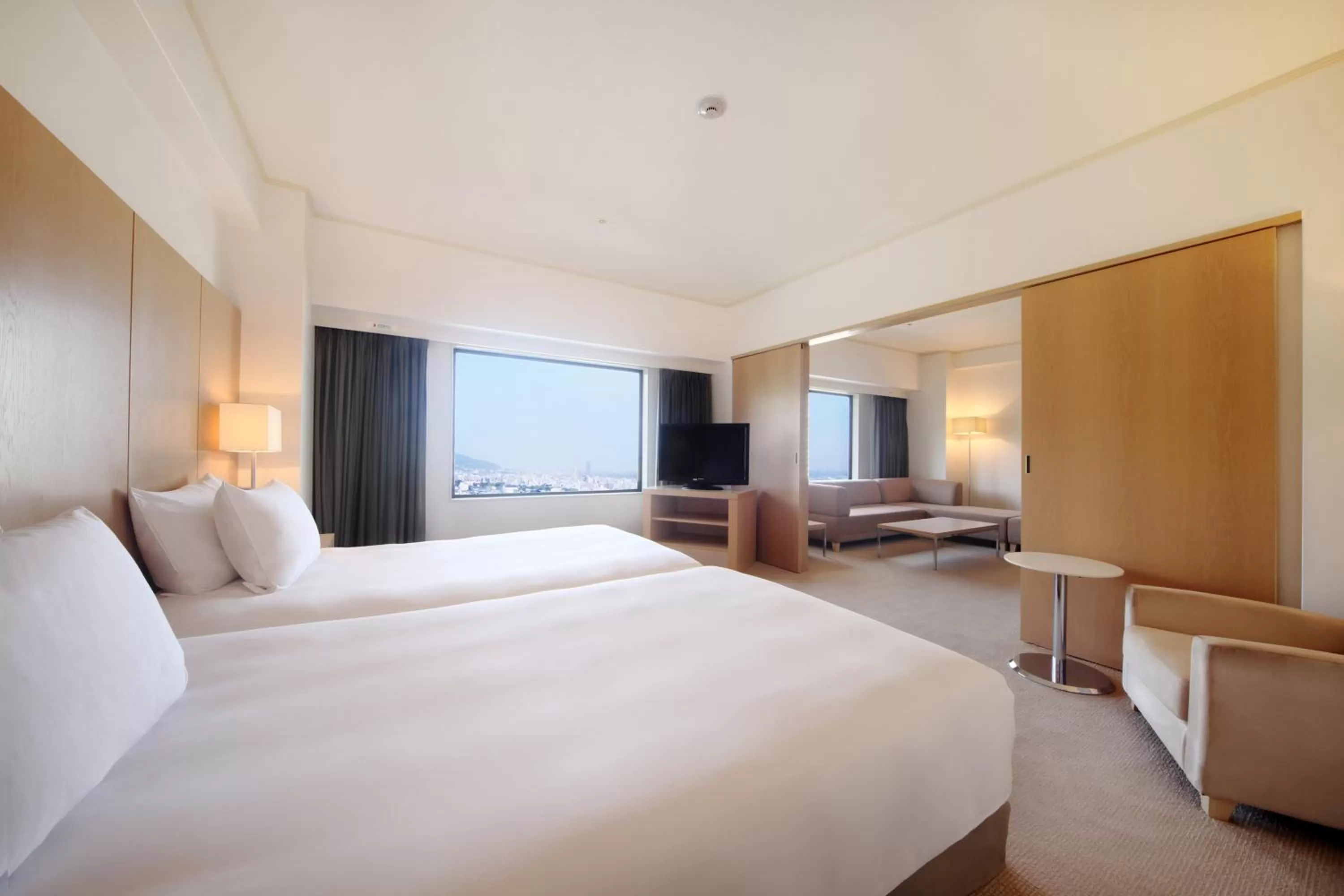 Photo of the whole room, Bed in ANA Crowne Plaza Kobe by IHG