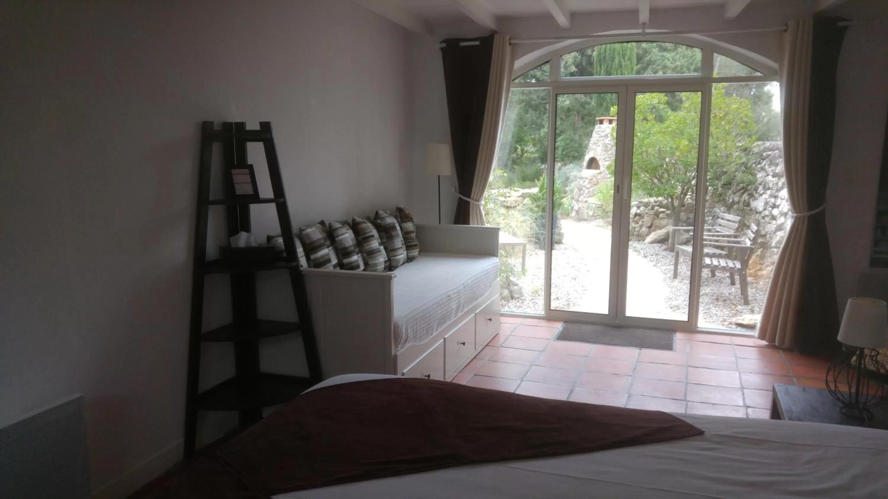 Garden view, Bed in Le Moulin de Varrians