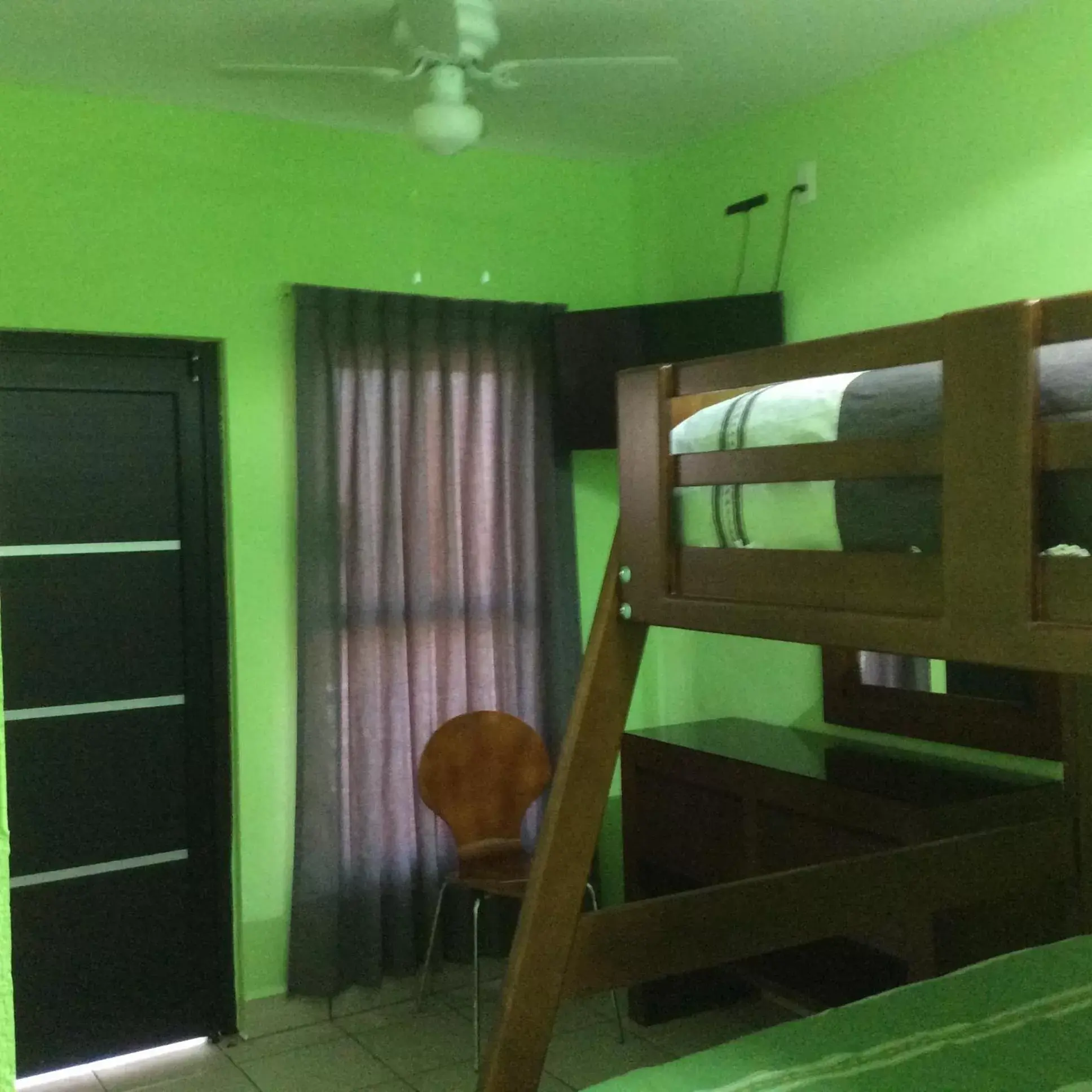 Photo of the whole room, Bunk Bed in Casa LEONOR