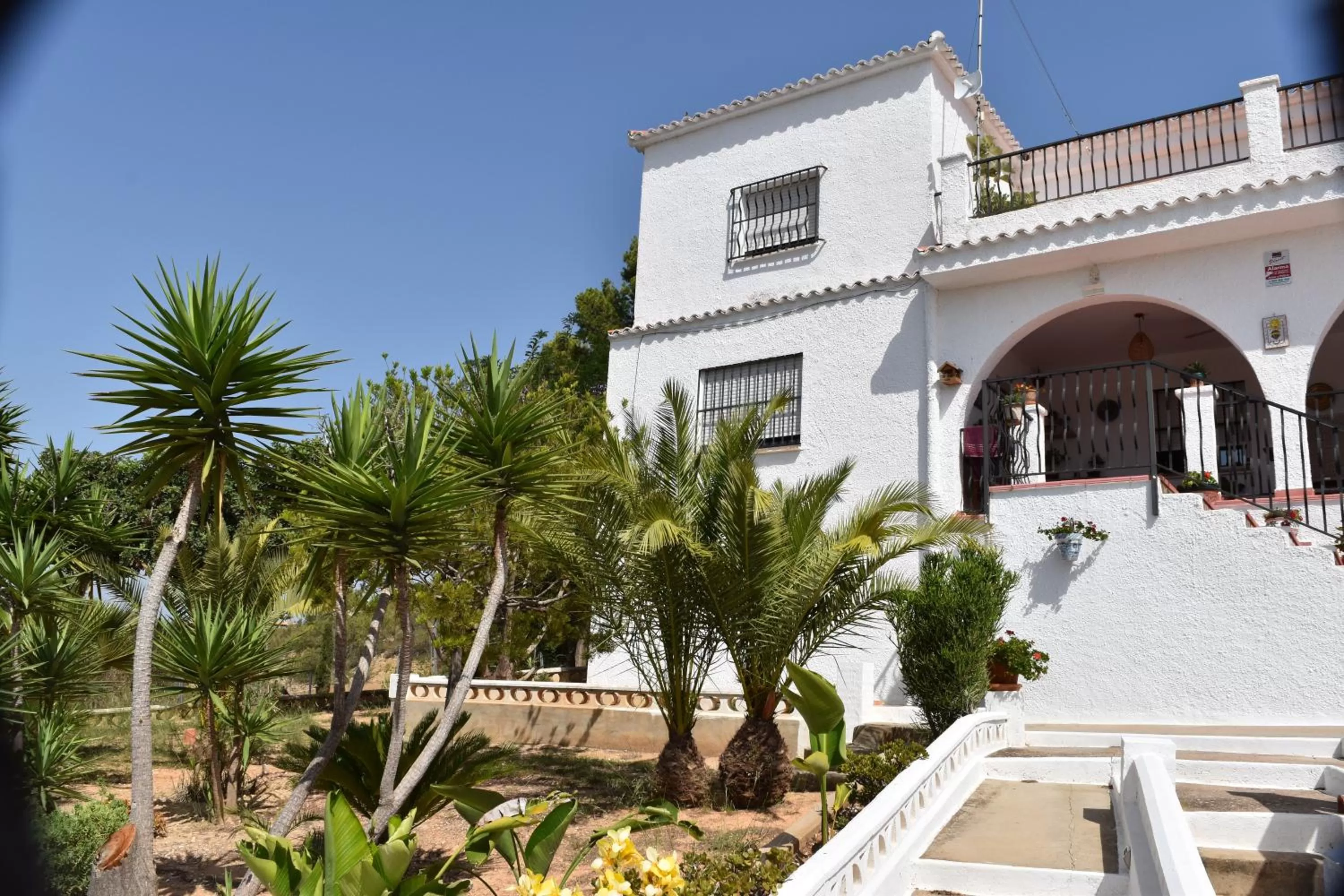 Property Building in Casa Loro Loco B&B