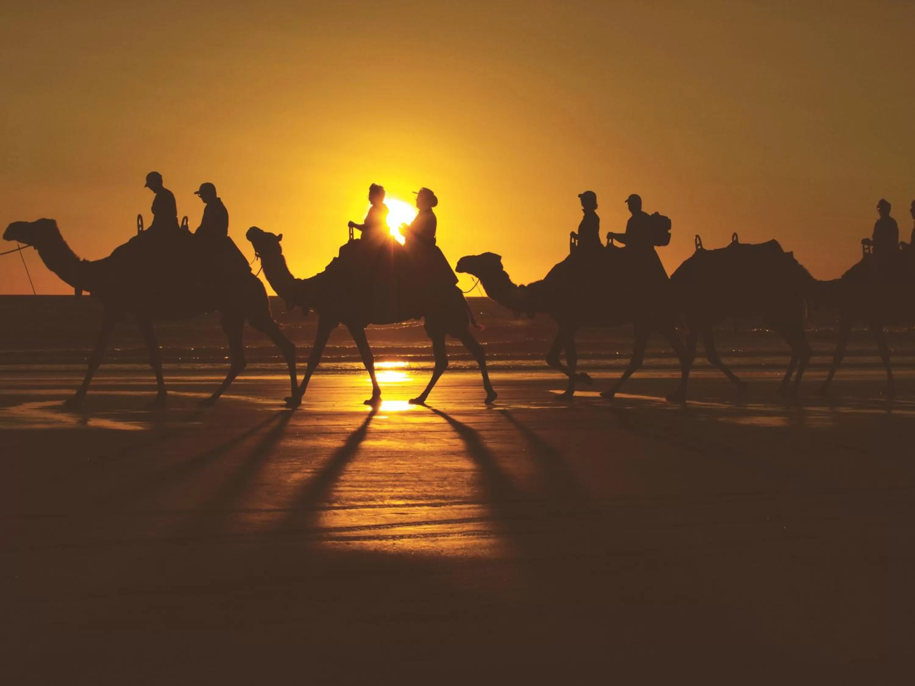 Beach in Oaks Broome Hotel