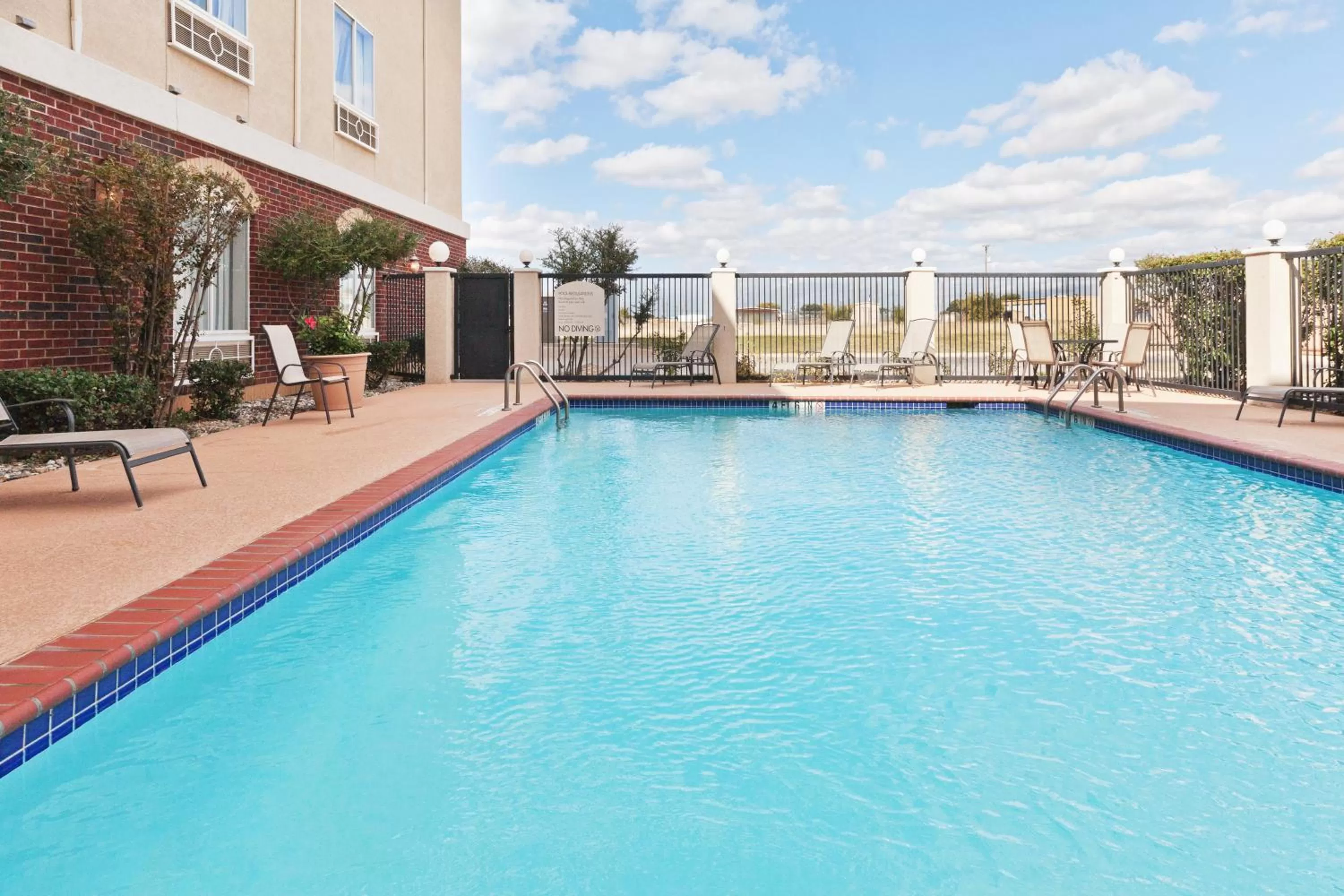 Swimming pool in Holiday Inn Express Hotel and Suites Abilene by IHG