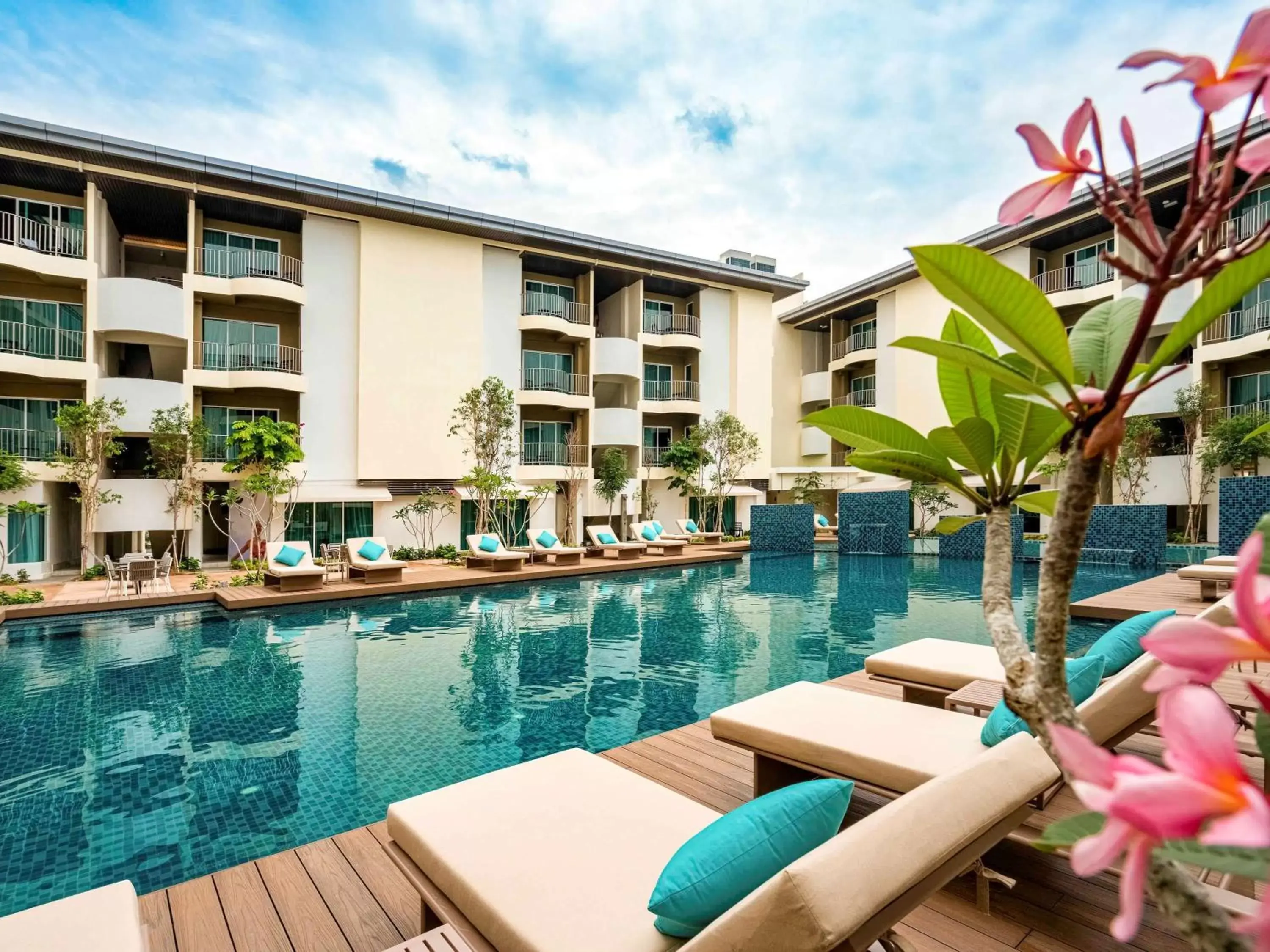 Pool view, Swimming Pool in Mercure Langkawi Pantai Cenang