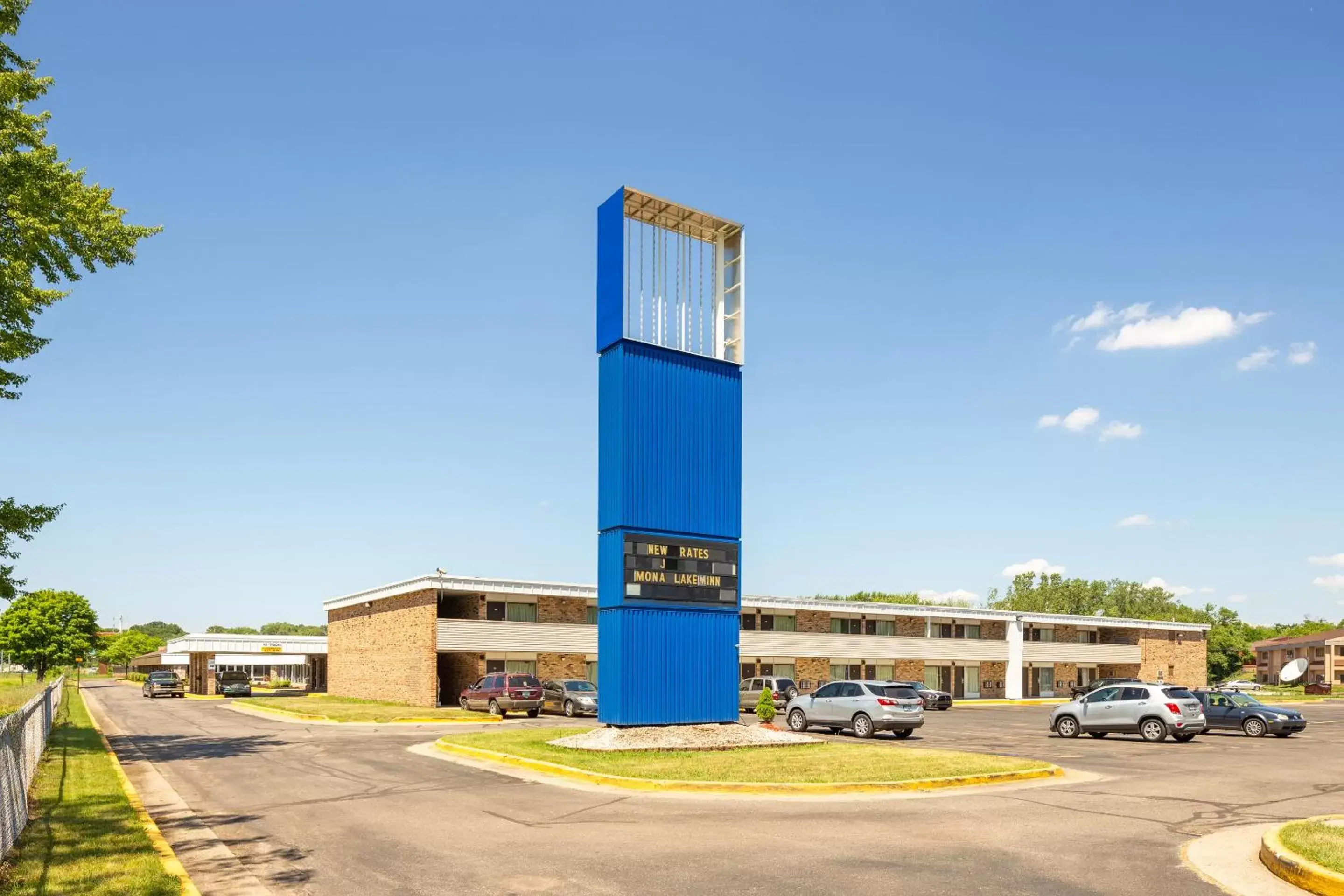 Patio, Property Building in OYO Hotel Mona Lake Muskegon