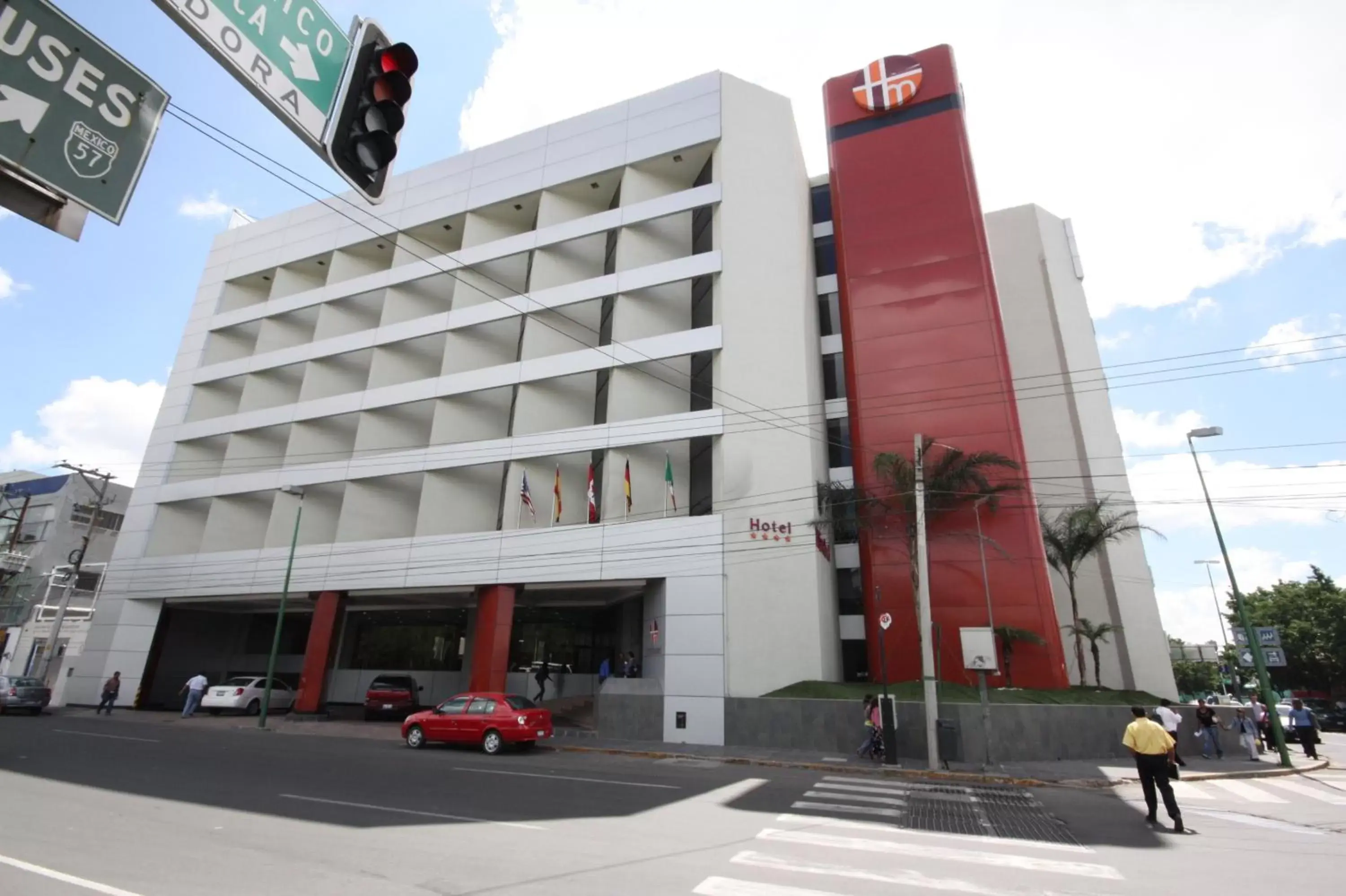 Facade/entrance, Property Building in Hotel Mirabel