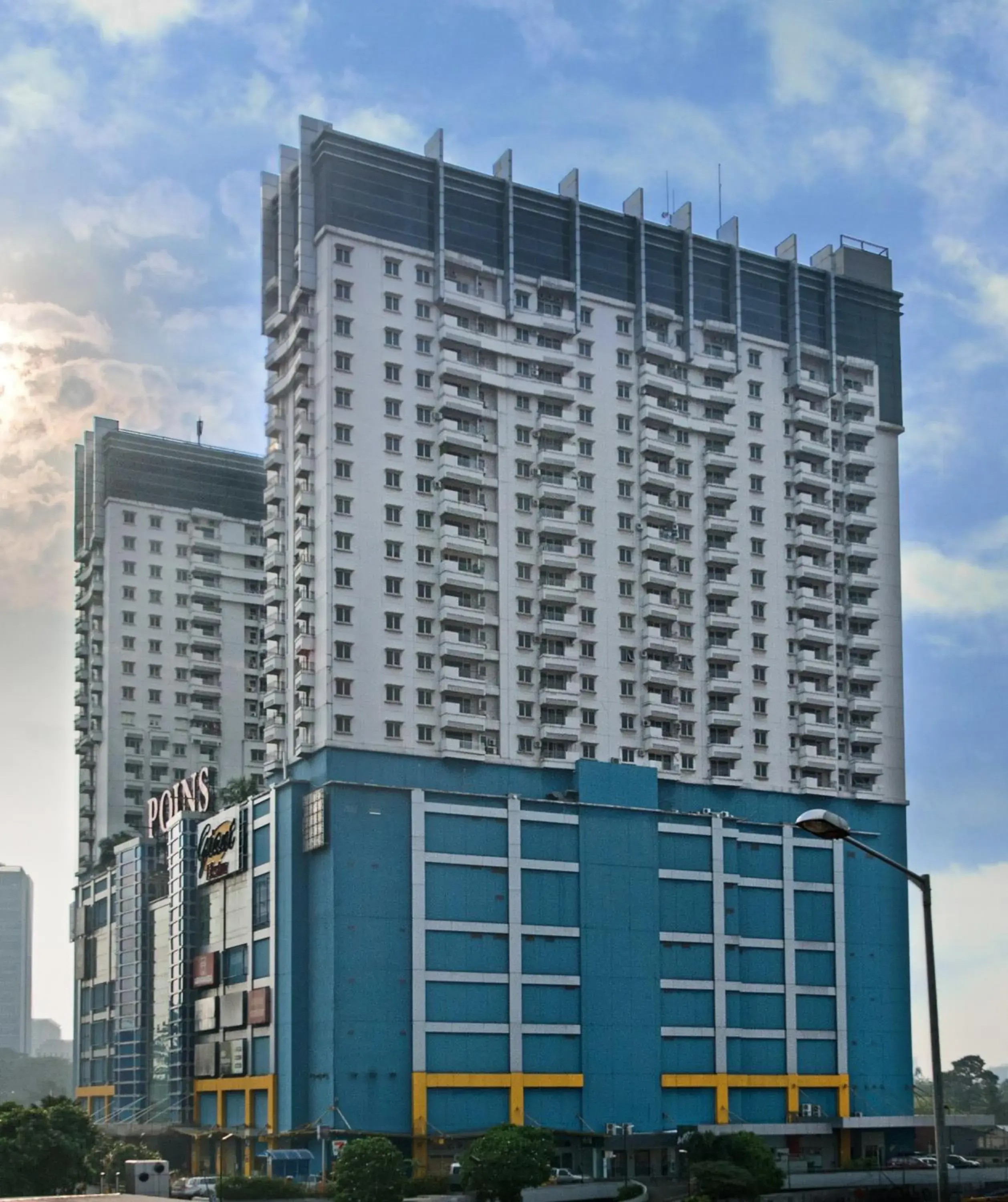 Facade/entrance in Grand Whiz Poins Simatupang Jakarta Facade/entrance in Grand Whiz Poins Simatupang Jakarta