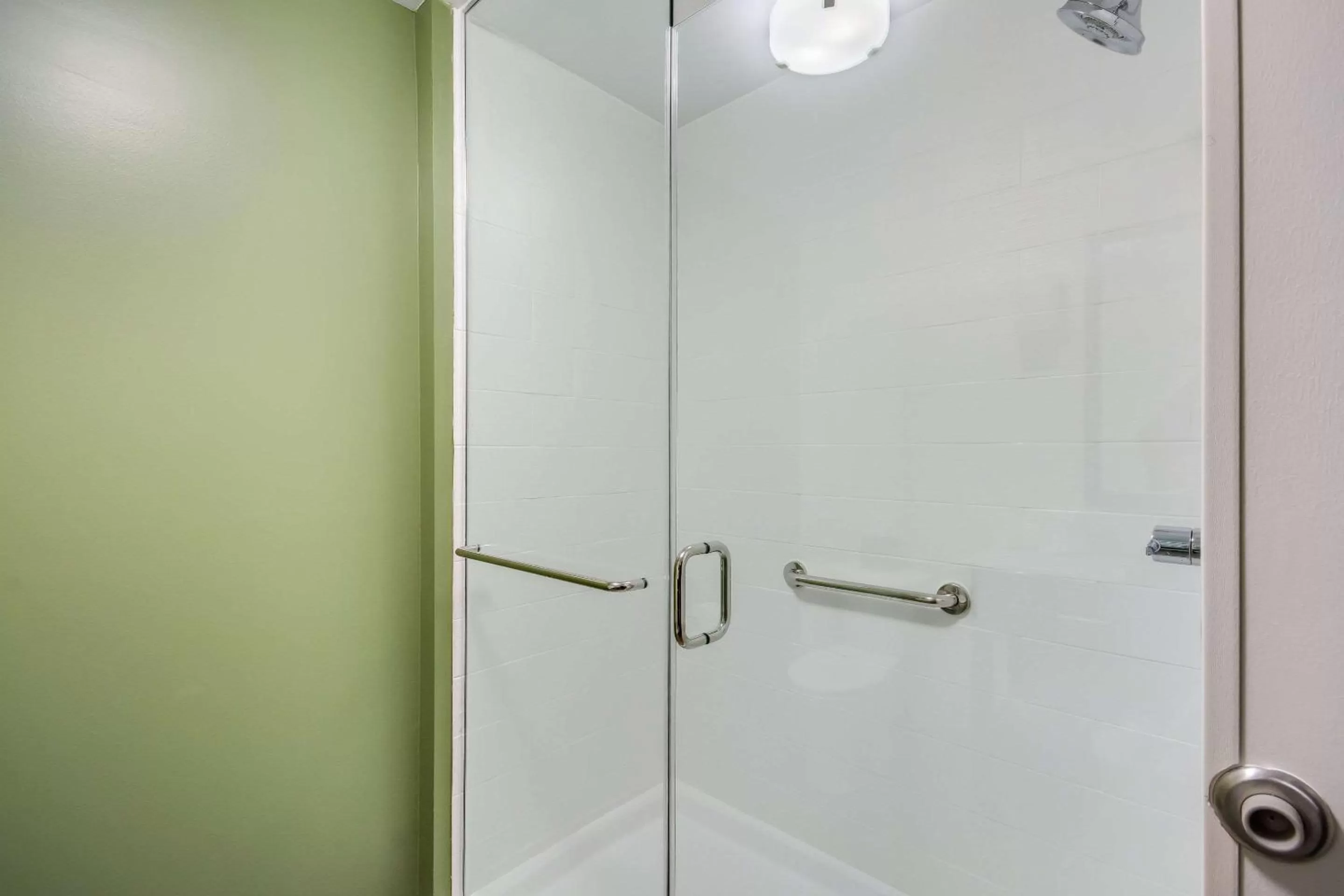 Bathroom in Sleep Inn & Suites Yukon Oklahoma City