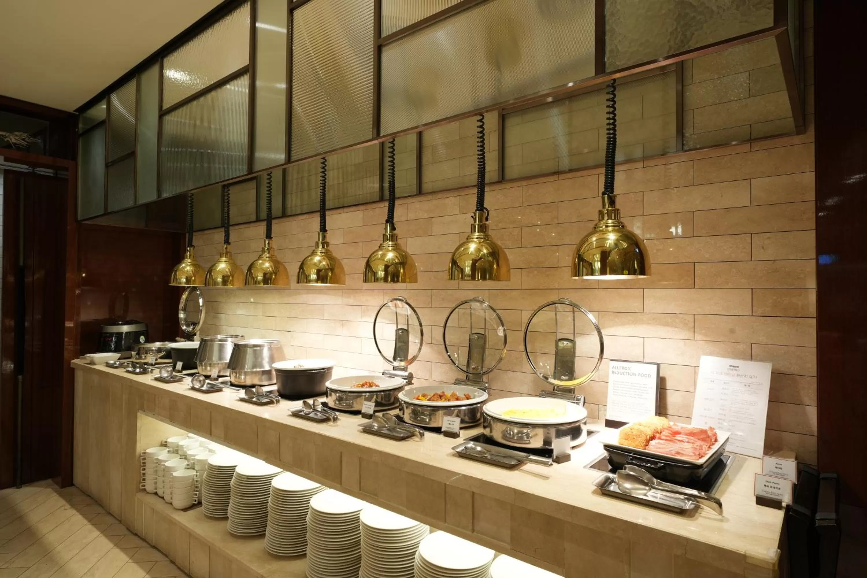 Restaurant/places to eat in Crown Park Hotel Seoul