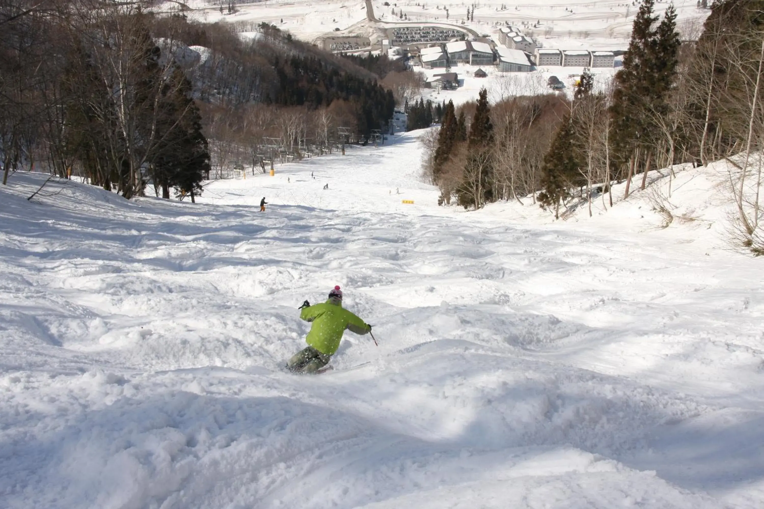 Skiing, Winter in Hotel Tangram