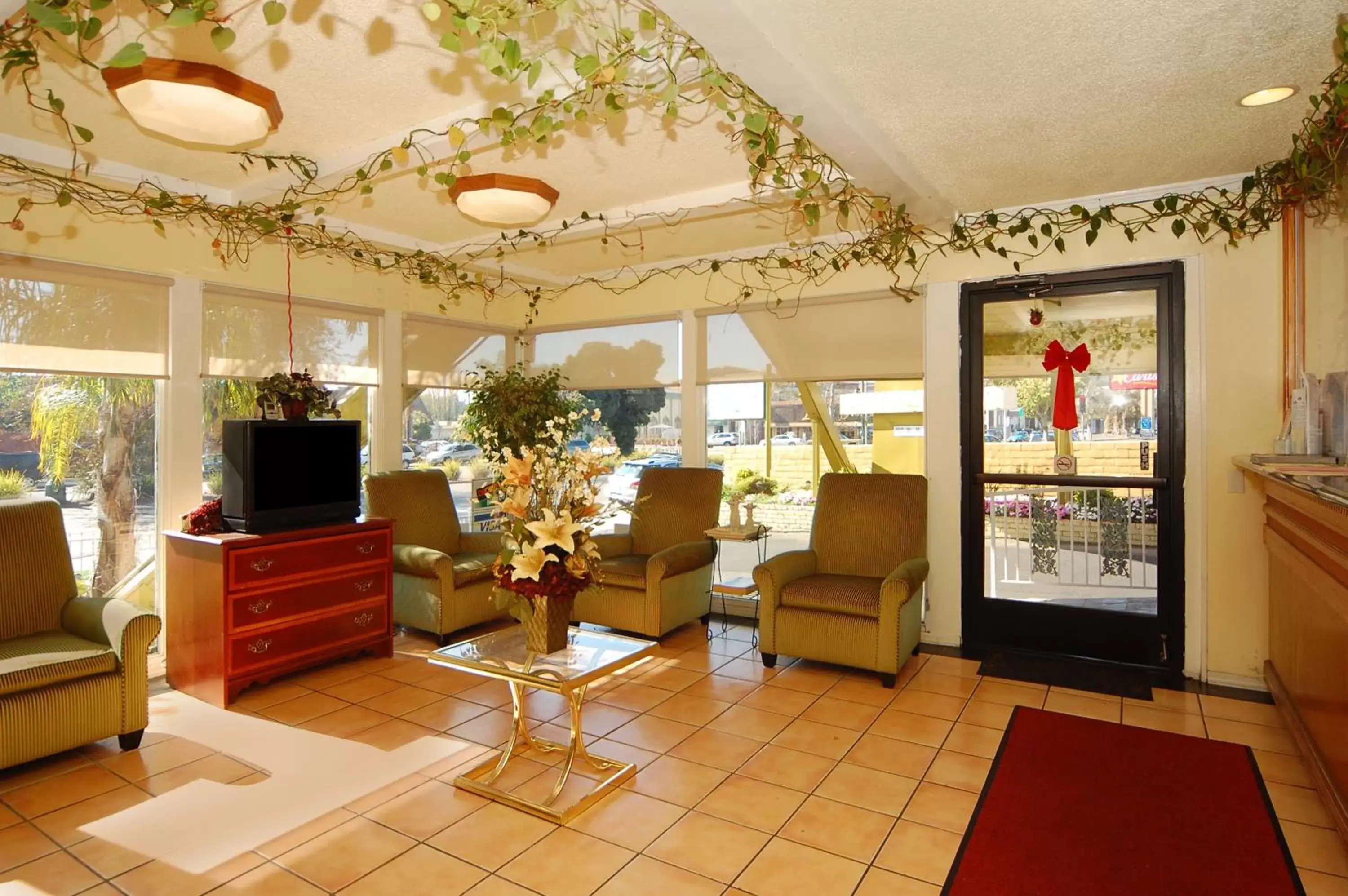 Lobby or reception, Seating Area in Imperial Inn Oakland