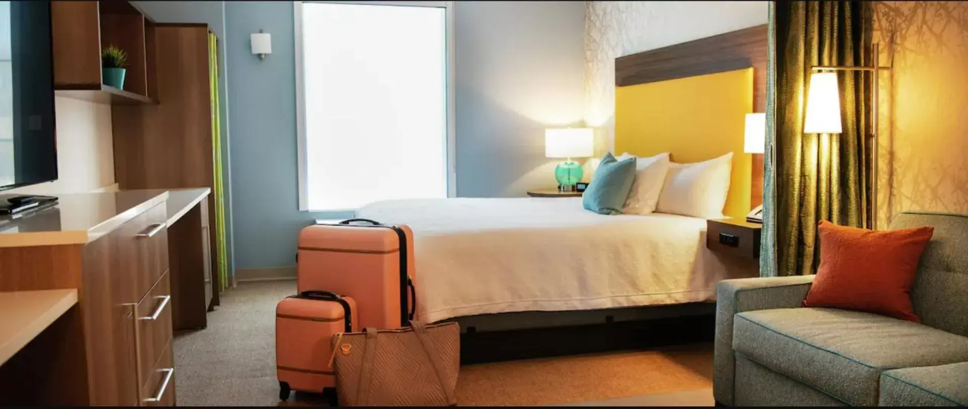 Bed in Home2 Suites by Hilton Dallas Medical District Lovefield
