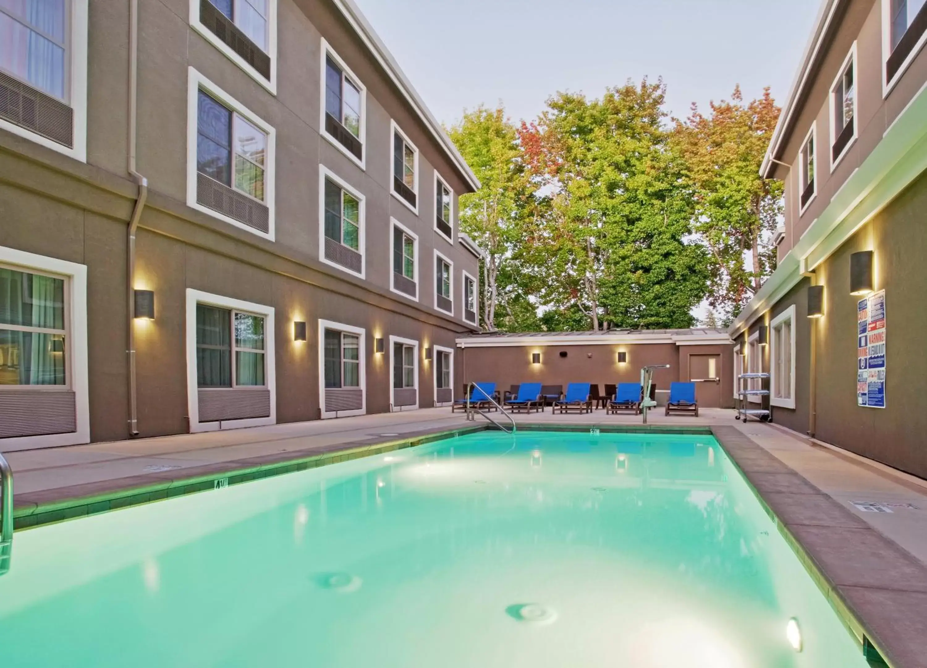 Swimming Pool in Holiday Inn Express Hotel & Suites Santa Cruz, an IHG Hotel