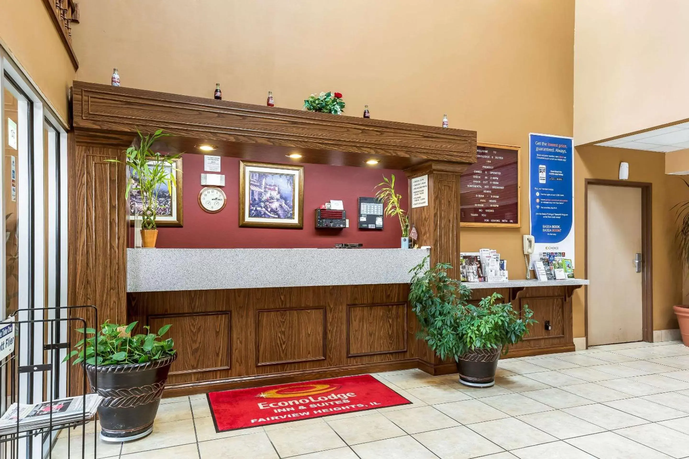 Lobby or reception, Lobby/Reception in Econo Lodge Inn & Suites Fairview Heights near I-64 St Louis