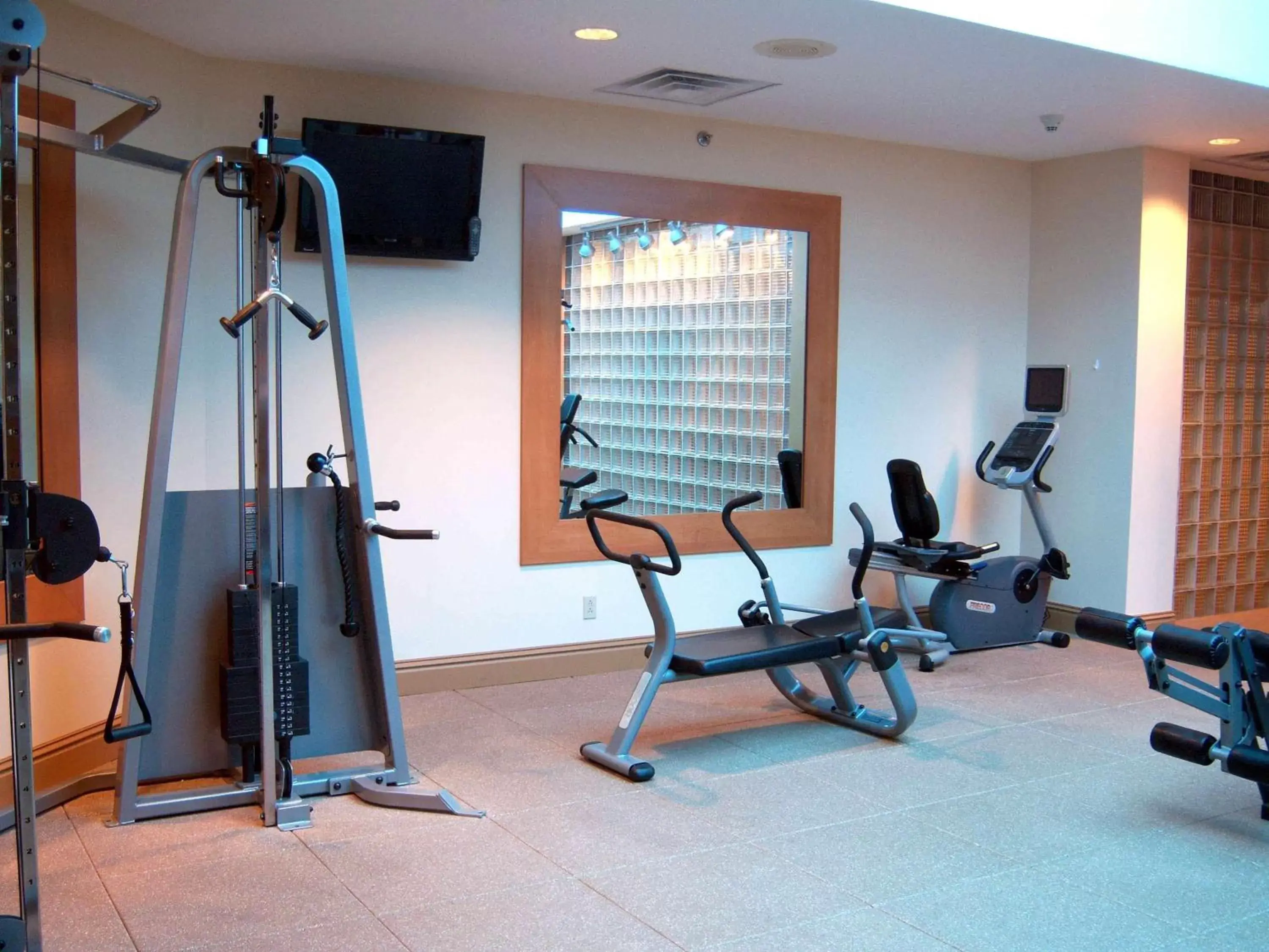Fitness centre/facilities, Fitness Center/Facilities in Hilton St. Louis Frontenac