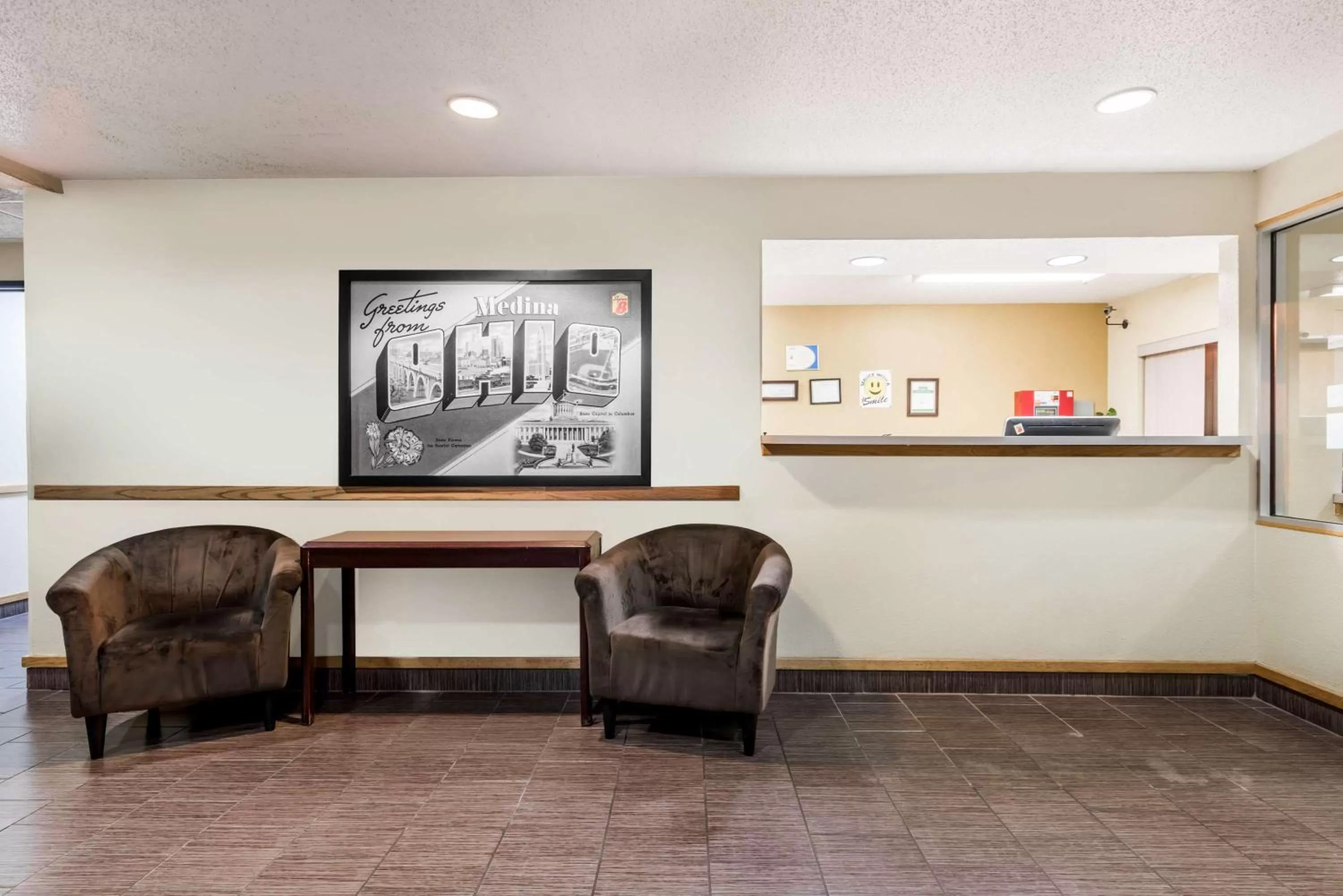 Lobby or reception in Super 8 by Wyndham Medina