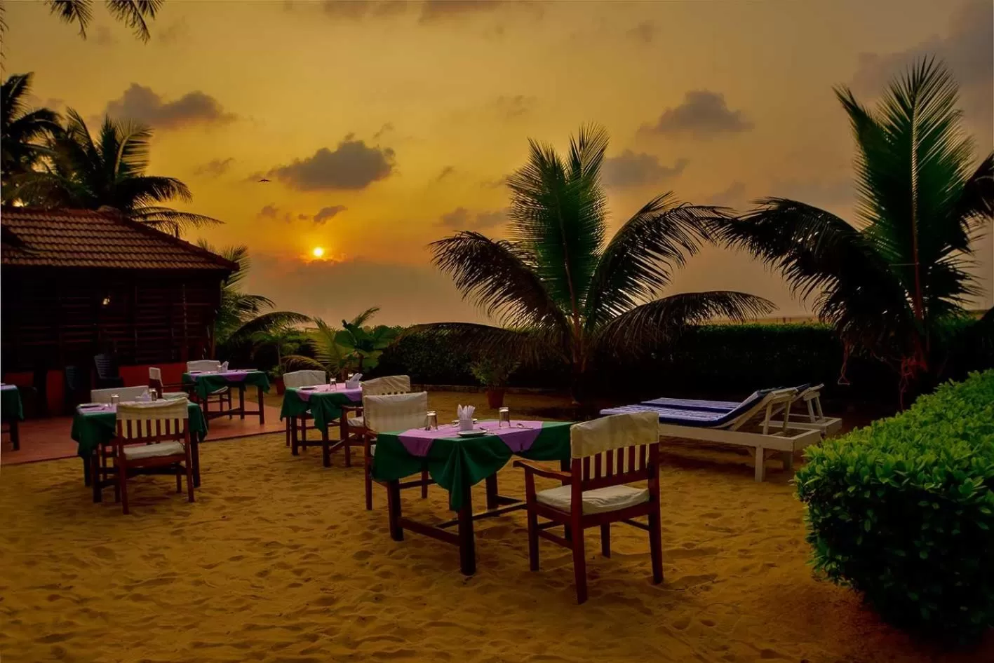 Restaurant/places to eat in Beach and Lake Ayurvedic Resort, Kovalam
