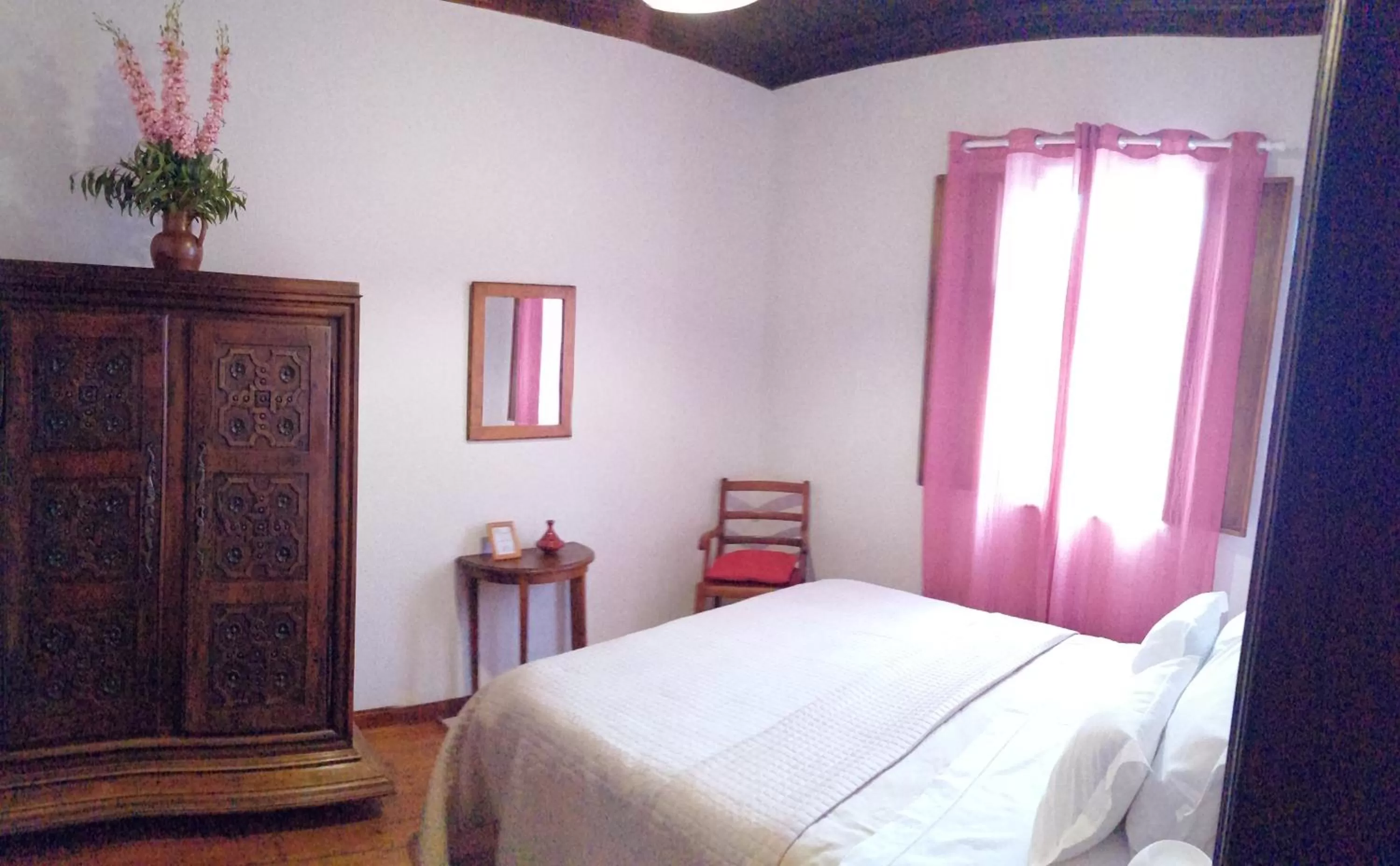 Bedroom, Bed in Casa dos Pingos de Mel