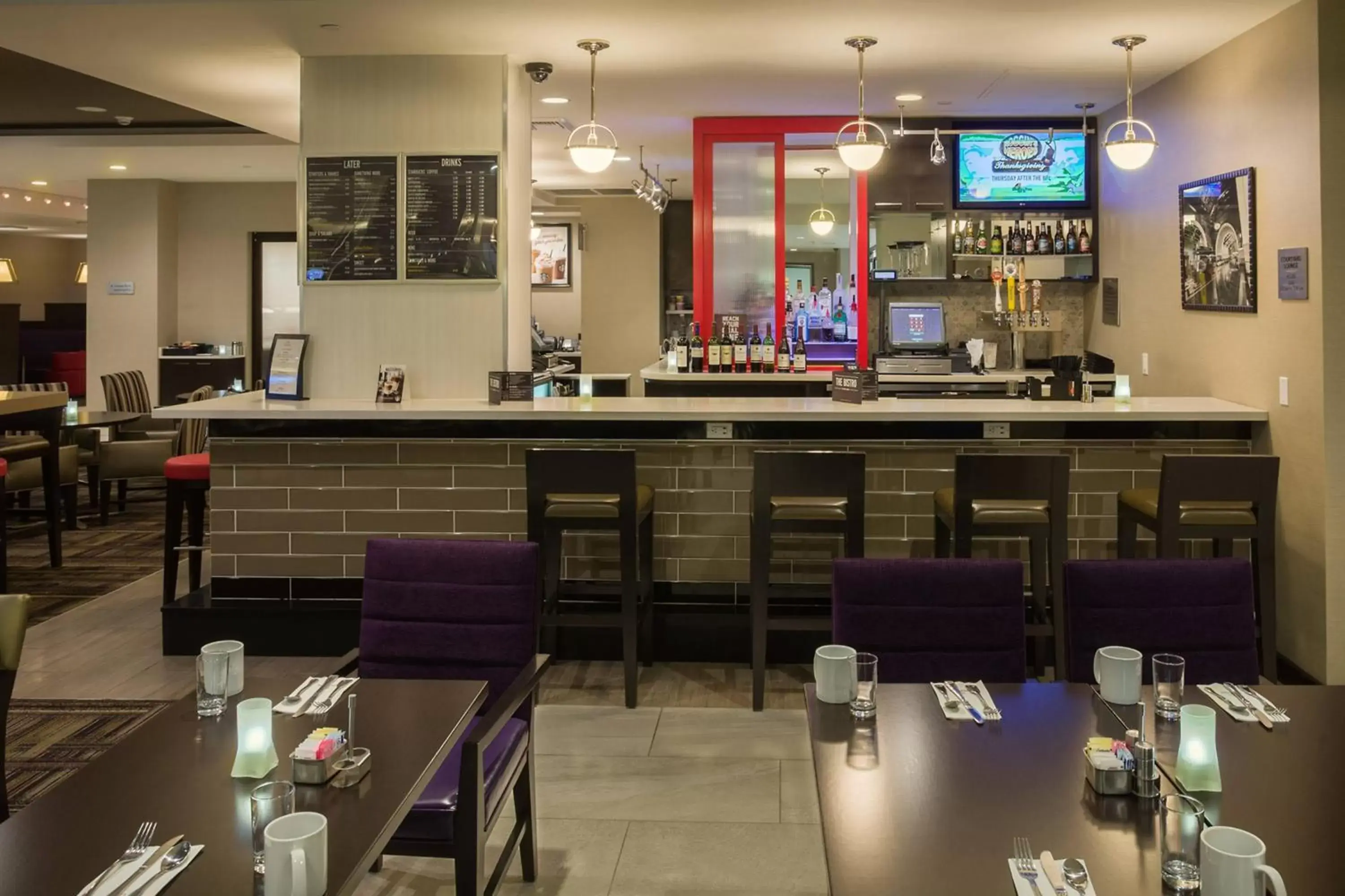 Restaurant/Places to Eat in Courtyard by Marriott Los Angeles Westside