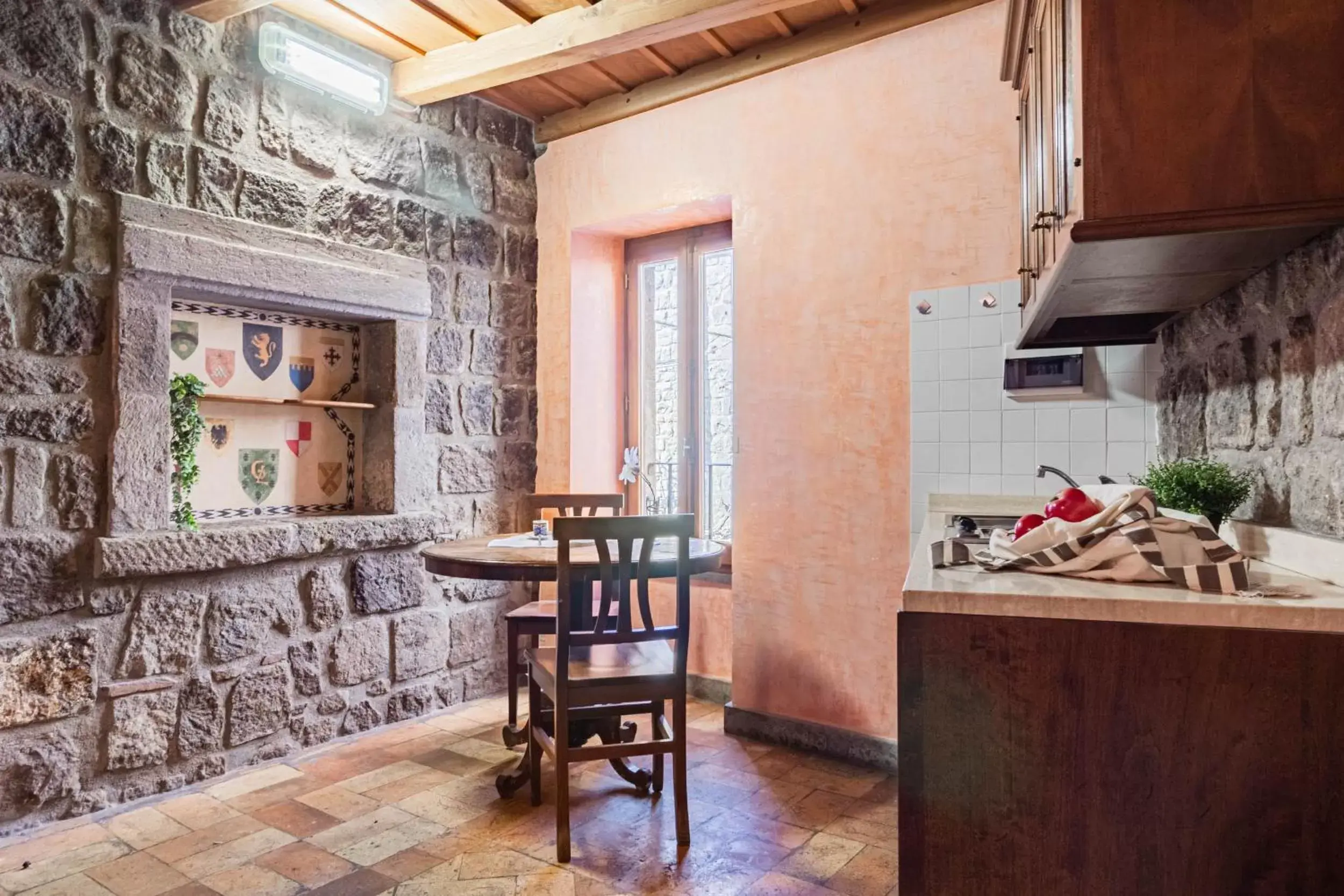 Dining area, Kitchen/Kitchenette in Paradosso Village