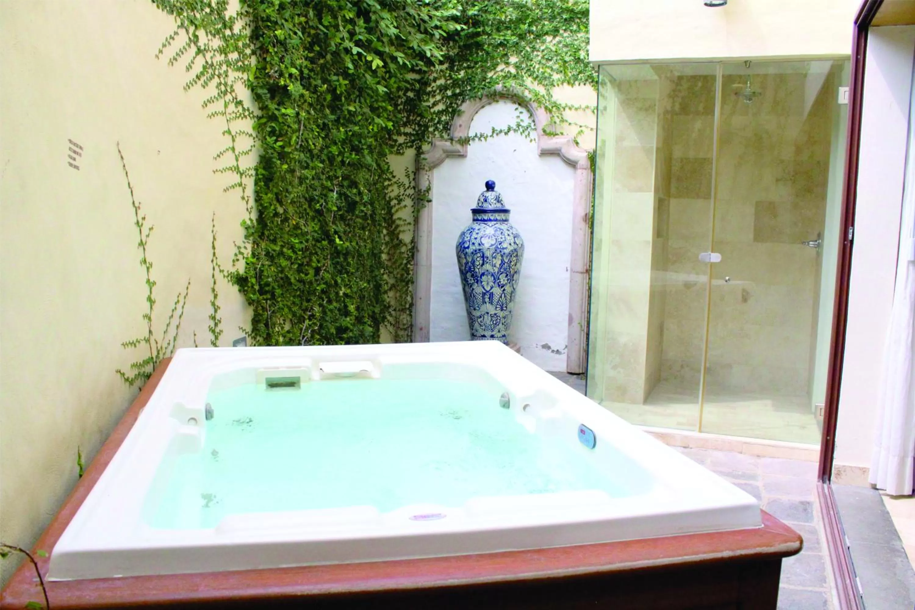 Hotel Lindo Ajijic Bed & Breakfast