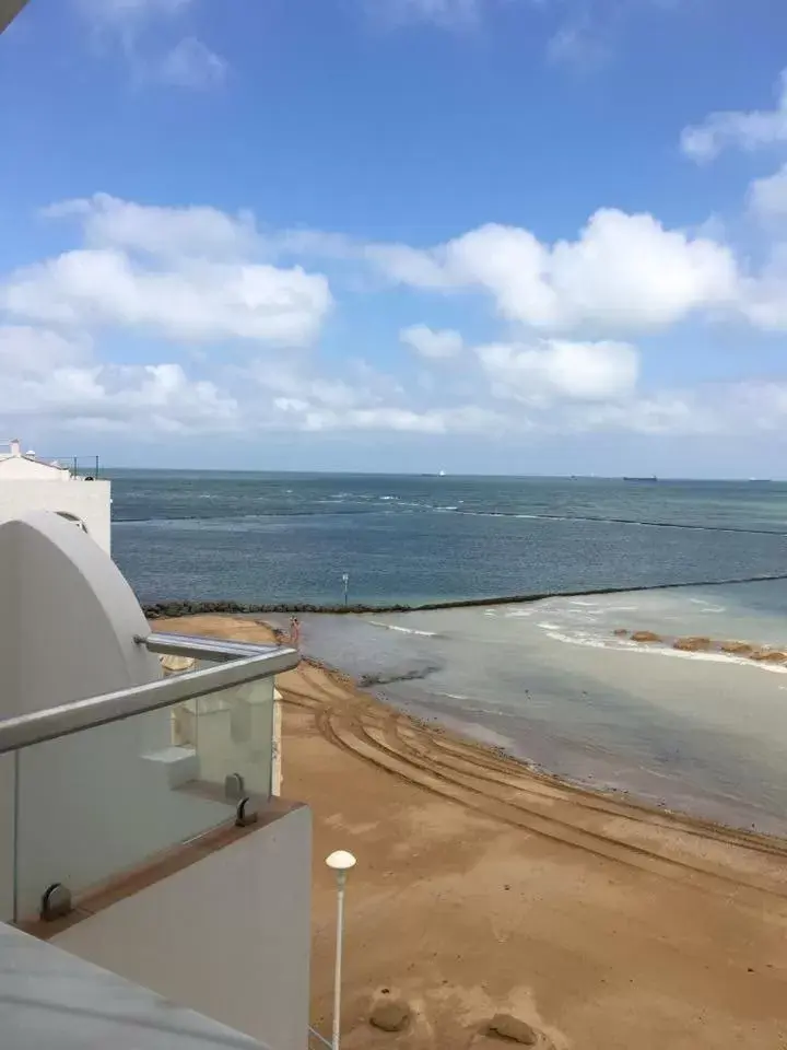 Balcony/Terrace, Beach in Hotel La Española